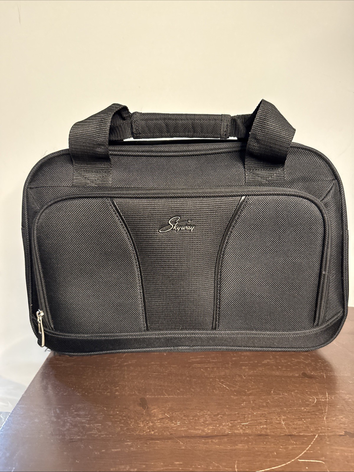Skyway Sigma 4.0 16″ Travel Tote Bag Black Carry On Personal Item Underseat Bag