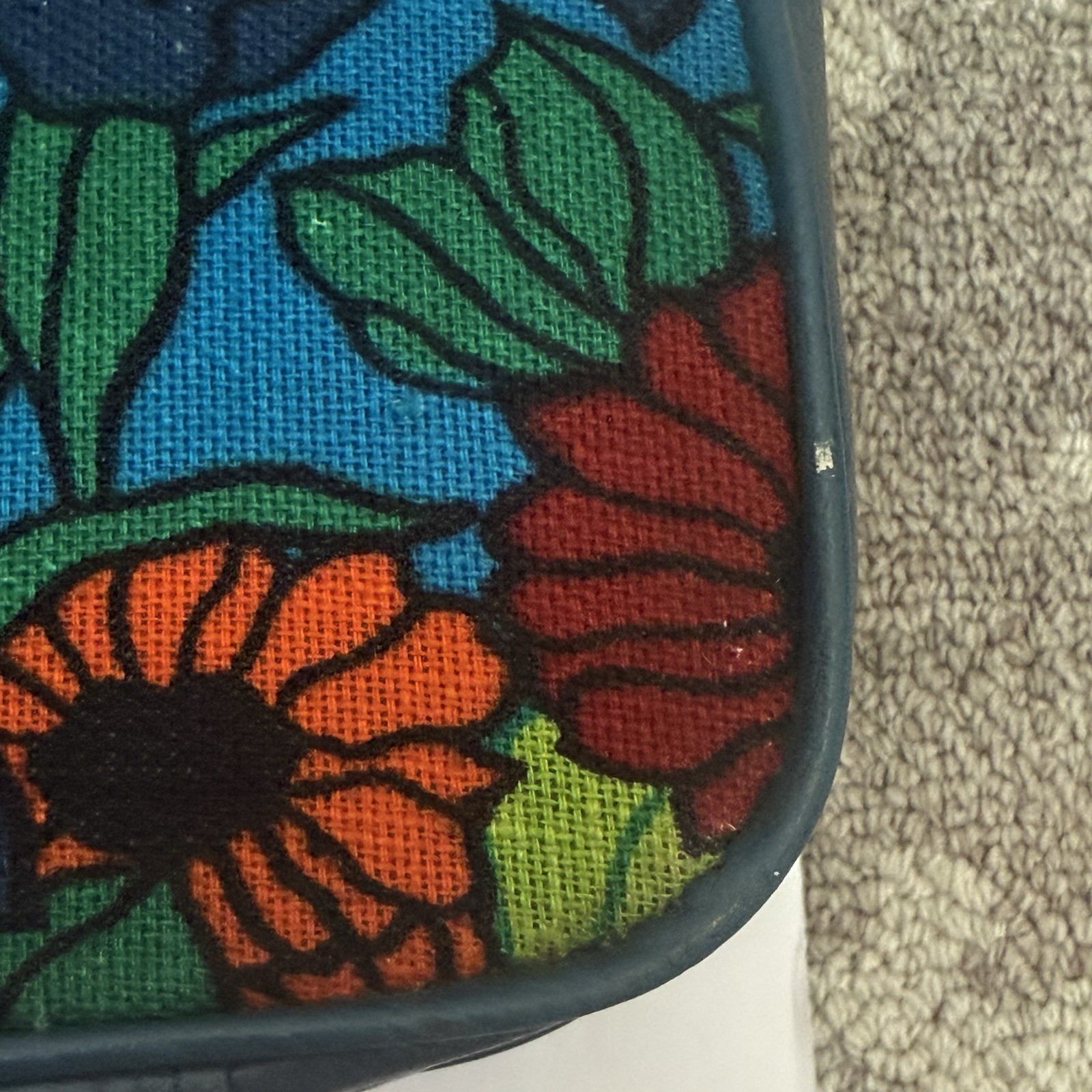 VTG 60s/70s Retro Suitcase Zippered Luggage MOD Hippie Good Condition