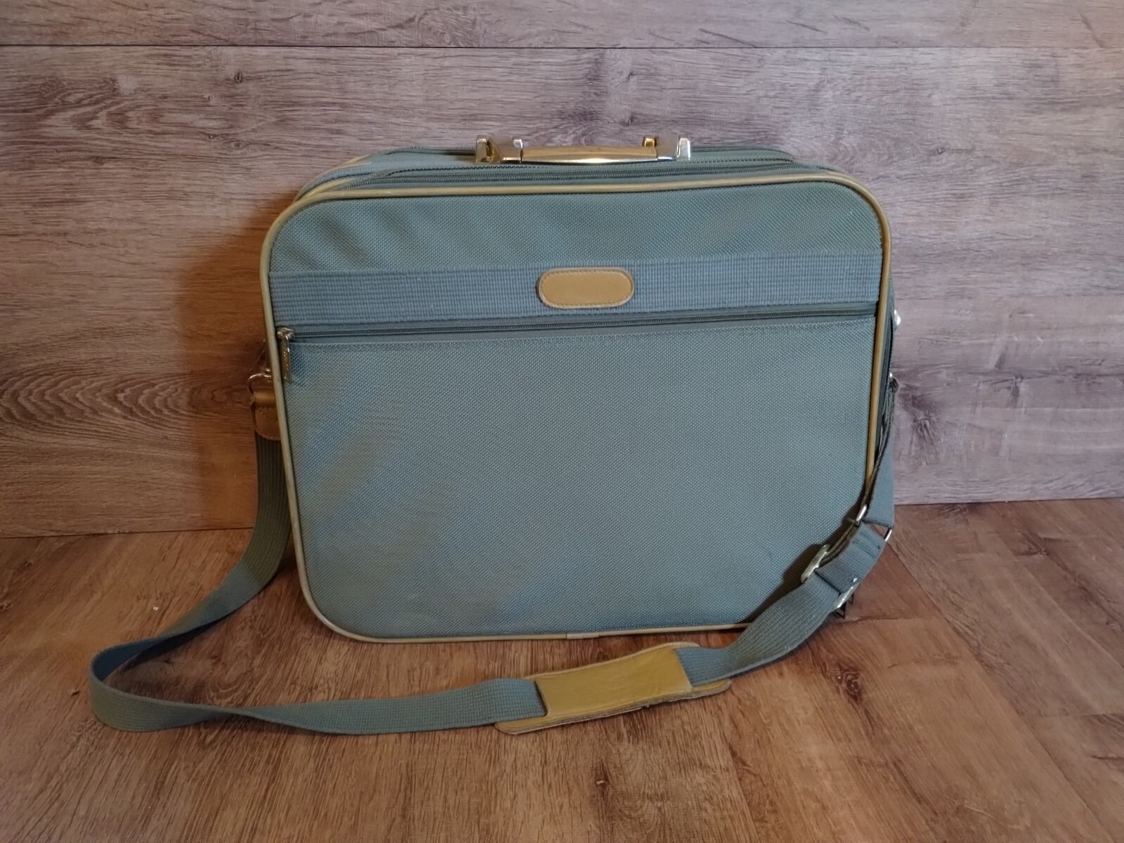 Vintage London Fog Carry On Traincase Overnight Luggage, Shoulder Strap