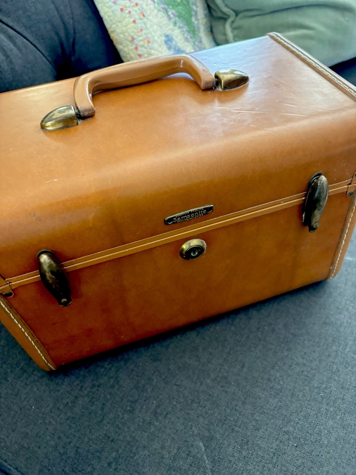 Vintage Samsonite Faux Leather Train Case Makeup Cosmetic Box With Tray 1950s