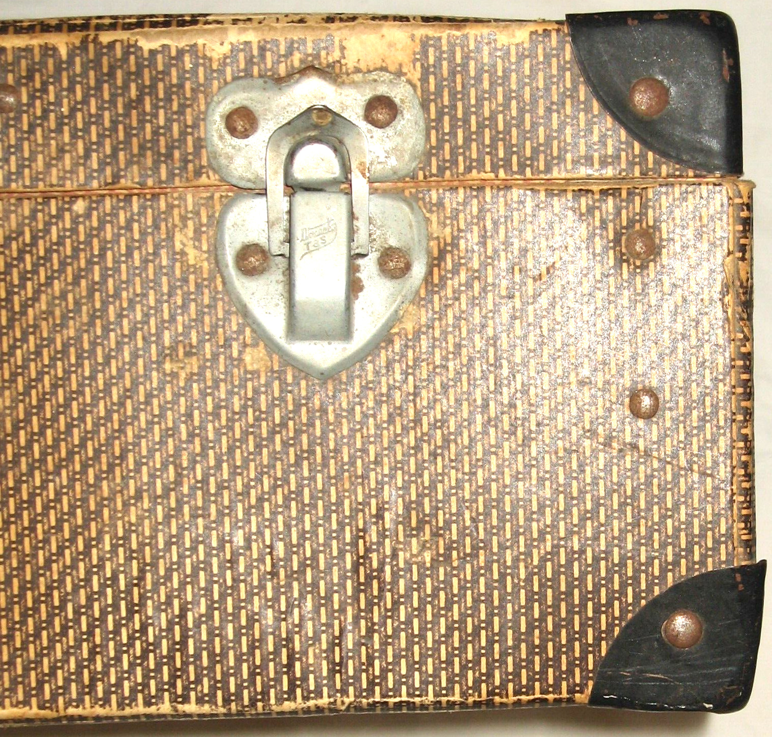 Vtg 40s Worcester T&S Brown Hardboard Decor Hardside 21″ Suitcase Leather Handle