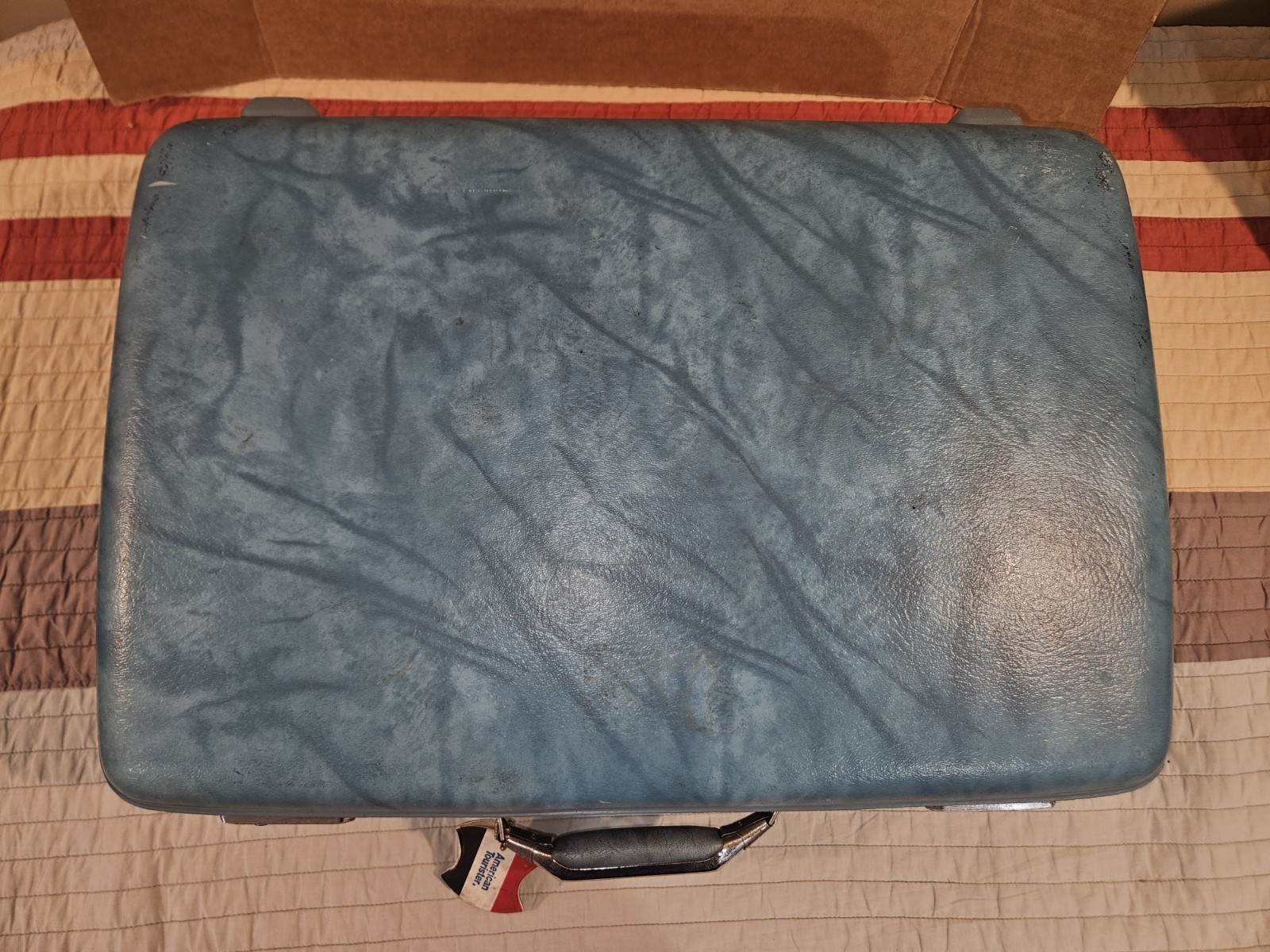 Vintage American Tourister marbled Turquoise Hard Suitcase with key 🔑