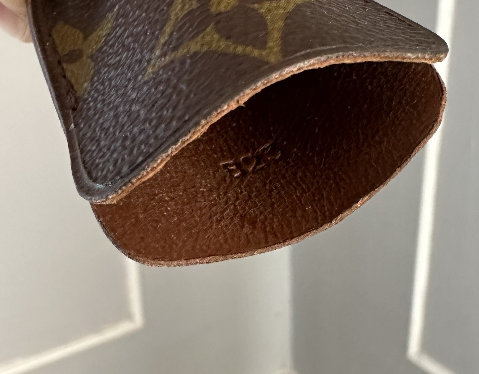 Louis Vuitton Rare Vintage Comb Case Travel Luggage Accessory Monogram Canvas