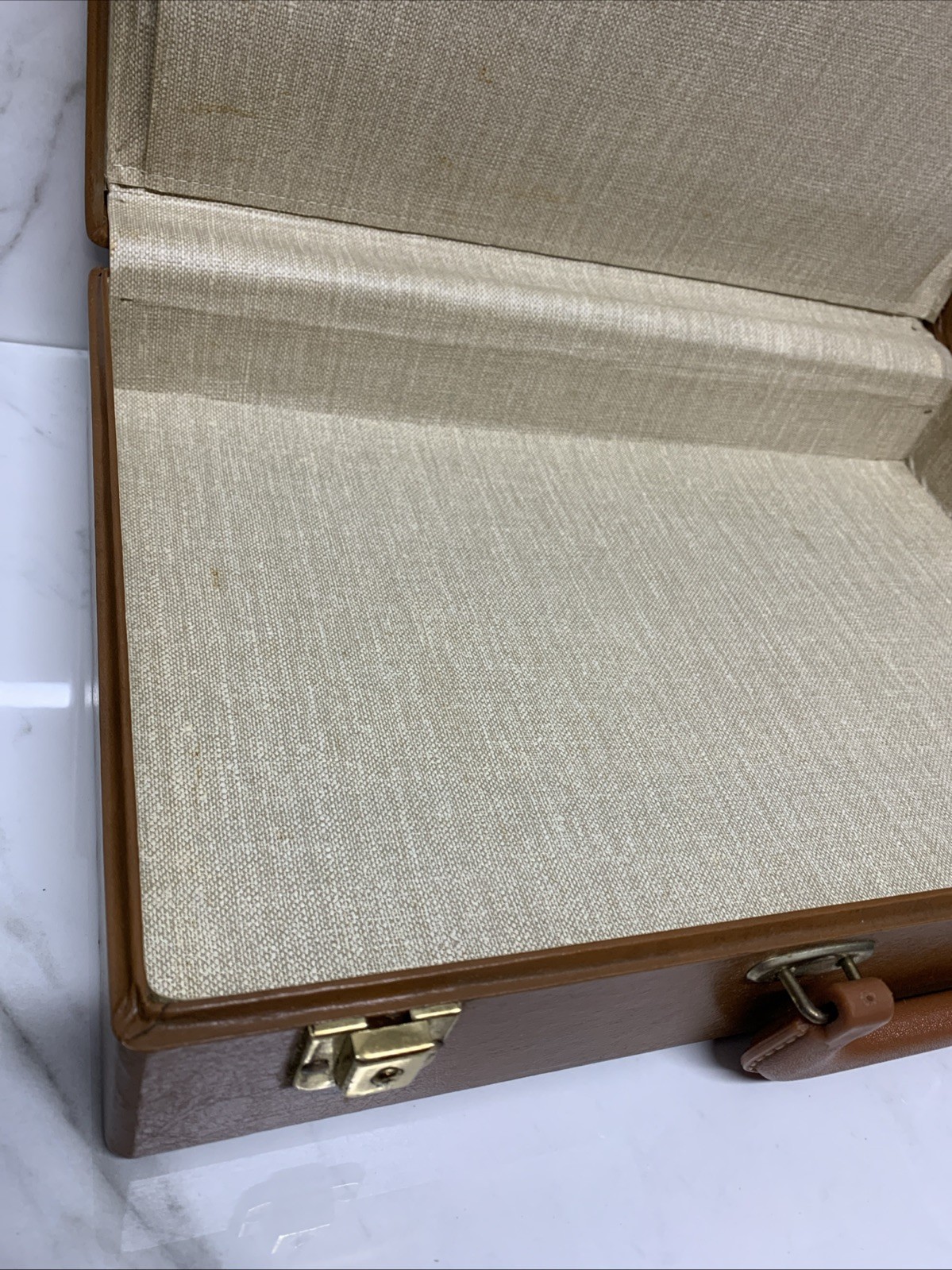 MS GINN & Co Light Brown Leather Briefcase US Government Issued