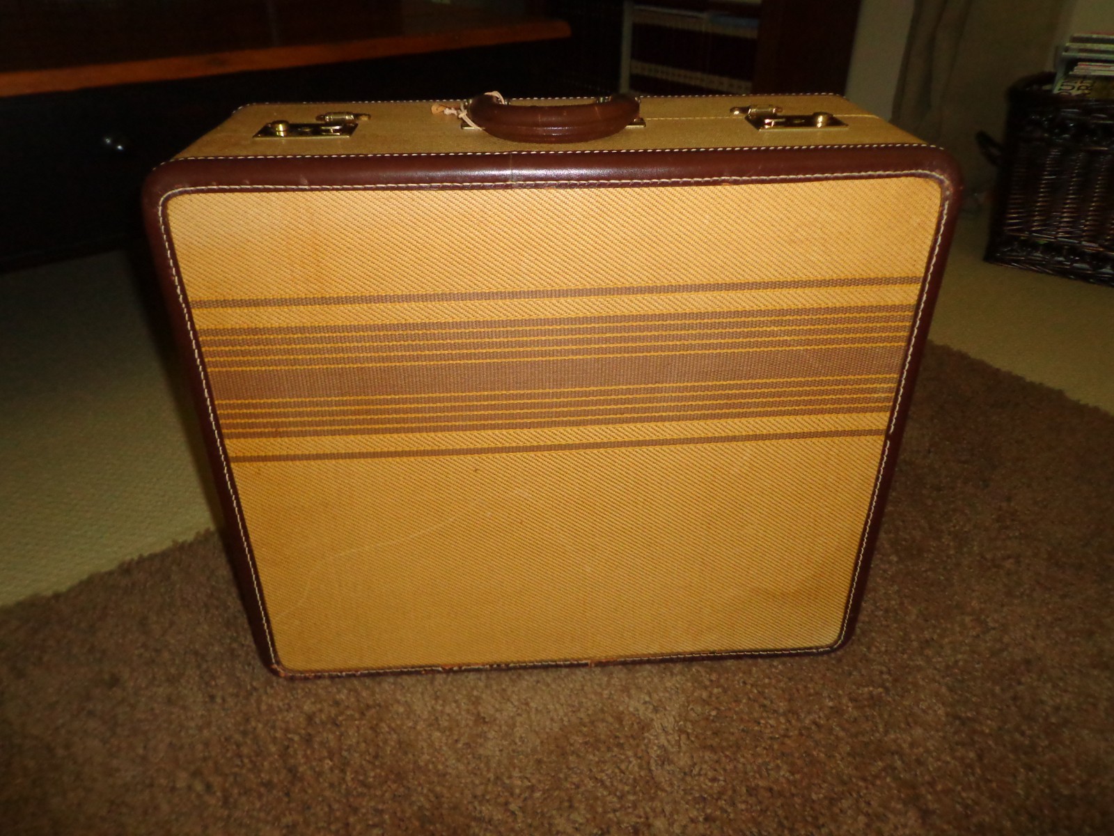 Vintage Portmanteau Luggage Suitcase Clothes Hangers Leather trim/Handle Sturdy