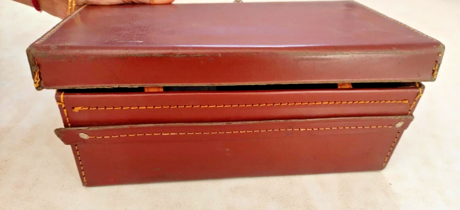 Vintage Hard Leather Case Center Lock With Key, Leather Handle Push locking key