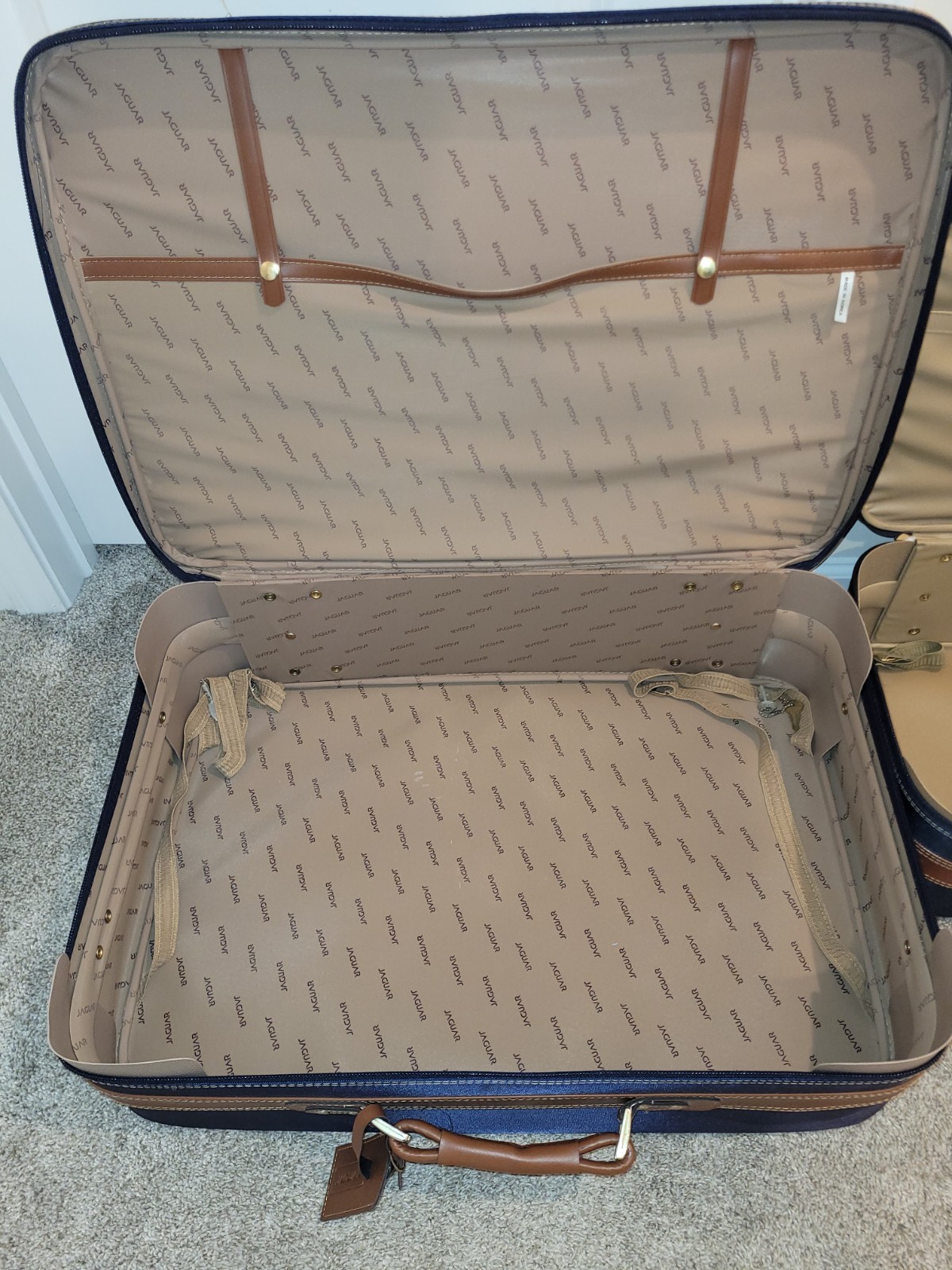3 Piece Vintage Jaguar Luggage Suitcase Set