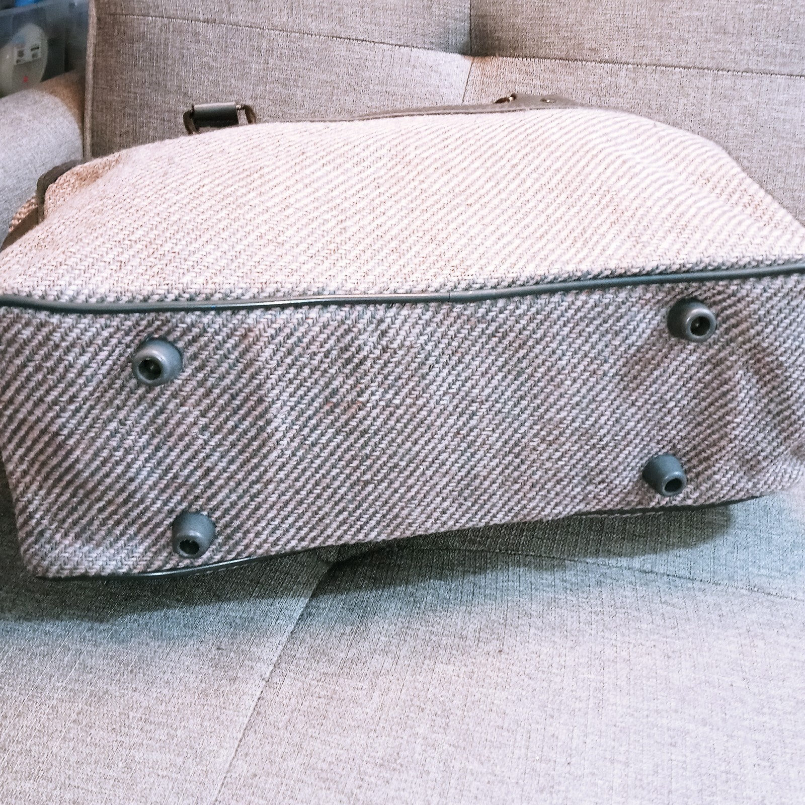 Vintage Sasson Pink Gray Duffel Bag Travel Tote Carry Shoulder Strap Zippered
