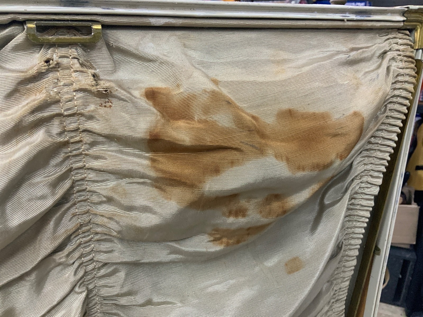 Vintage 1950’s Samsonite Shwayder Brothers Marble Cream Suitcase Luggage 16 x 20