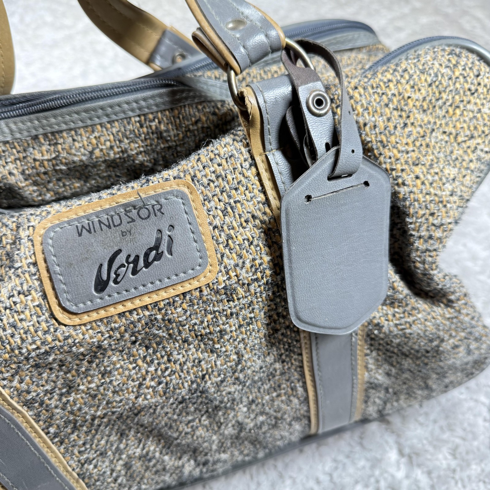 Vintage Windsor by Verdi Carry On Bag Tweed Travel Luggage Gray Faux Leather 21″