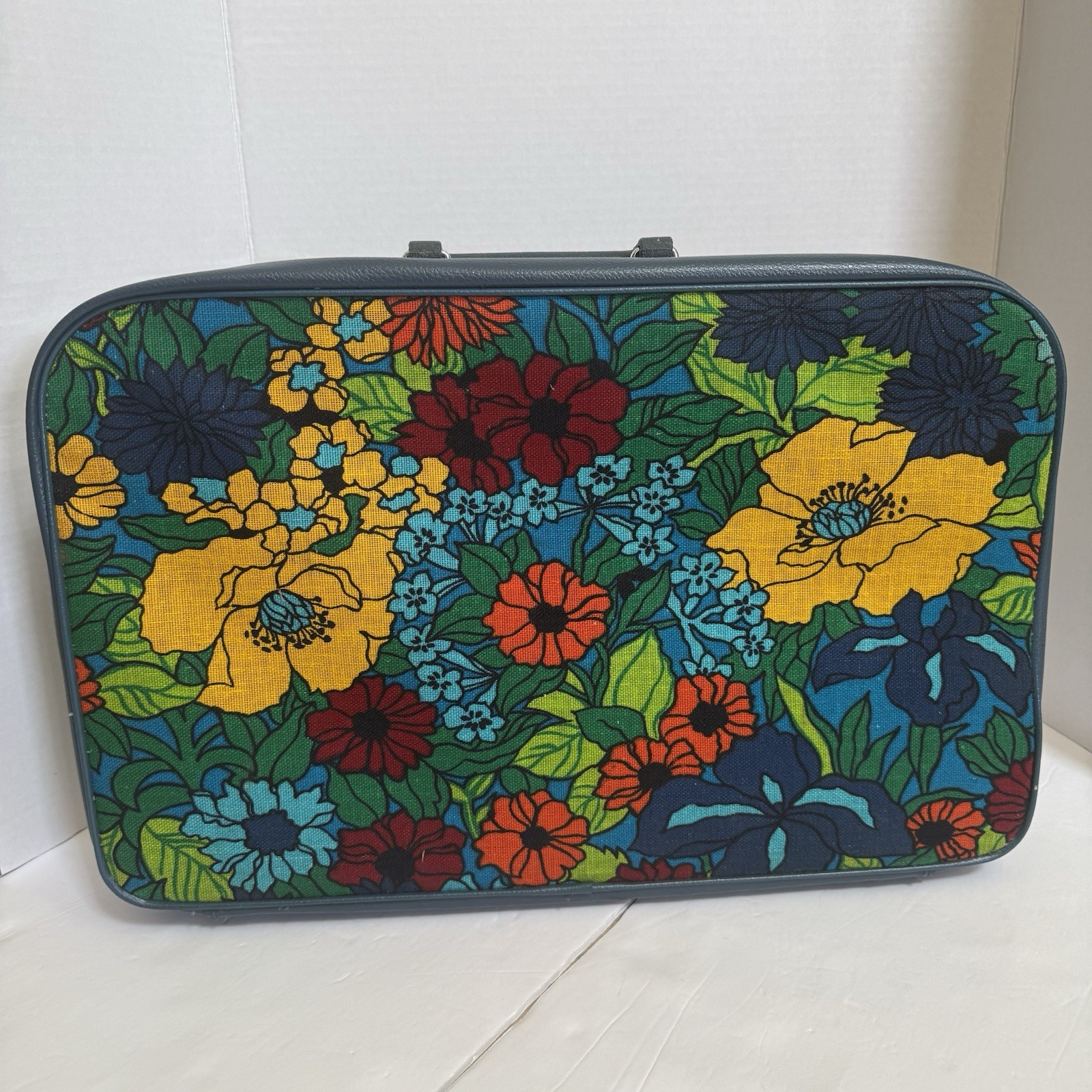 VTG 60s/70s Retro Suitcase Zippered Luggage MOD Hippie Good Condition