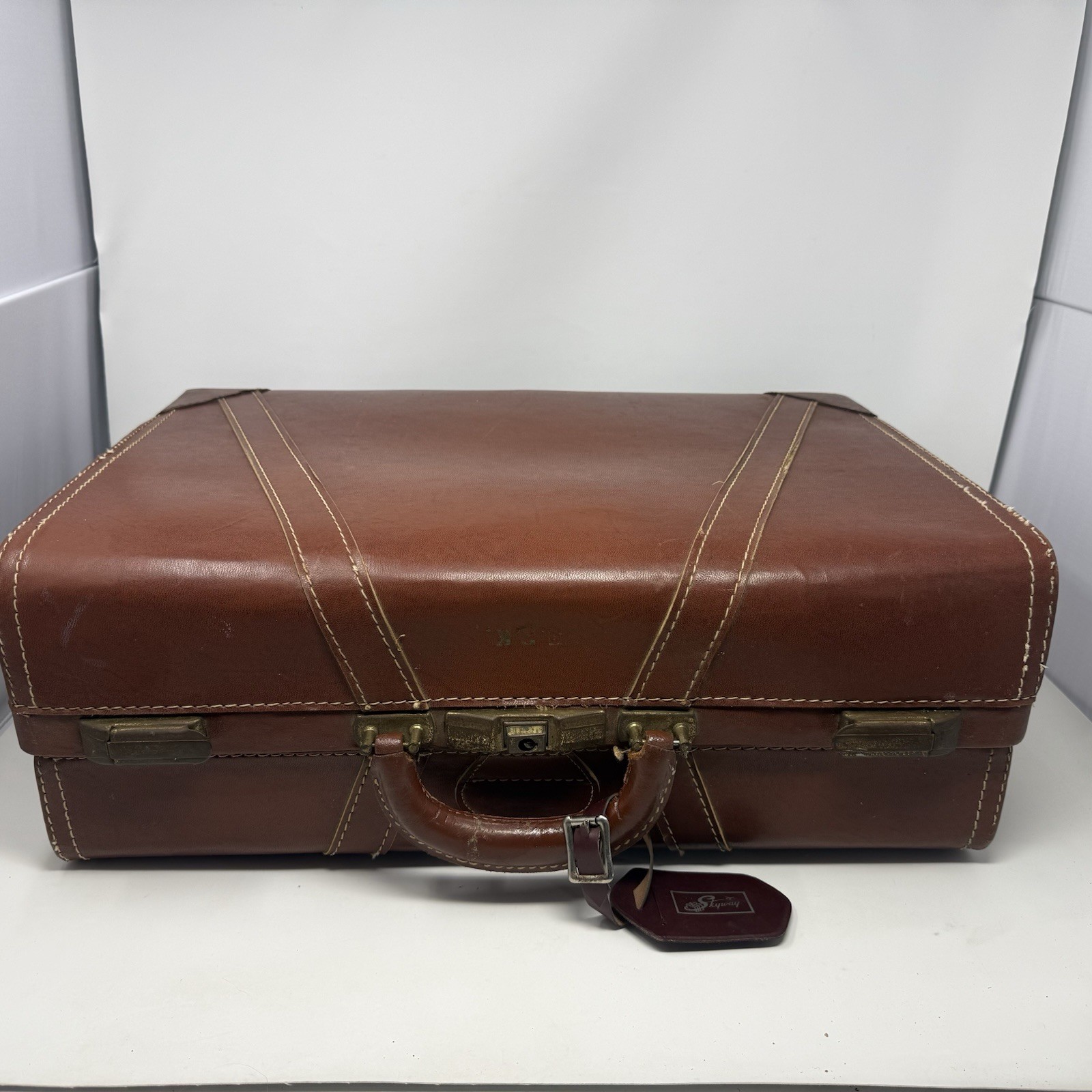 MCM Vtg Suitcase Brown Leather Brass Hardware Stitching 21X14x7 No Key