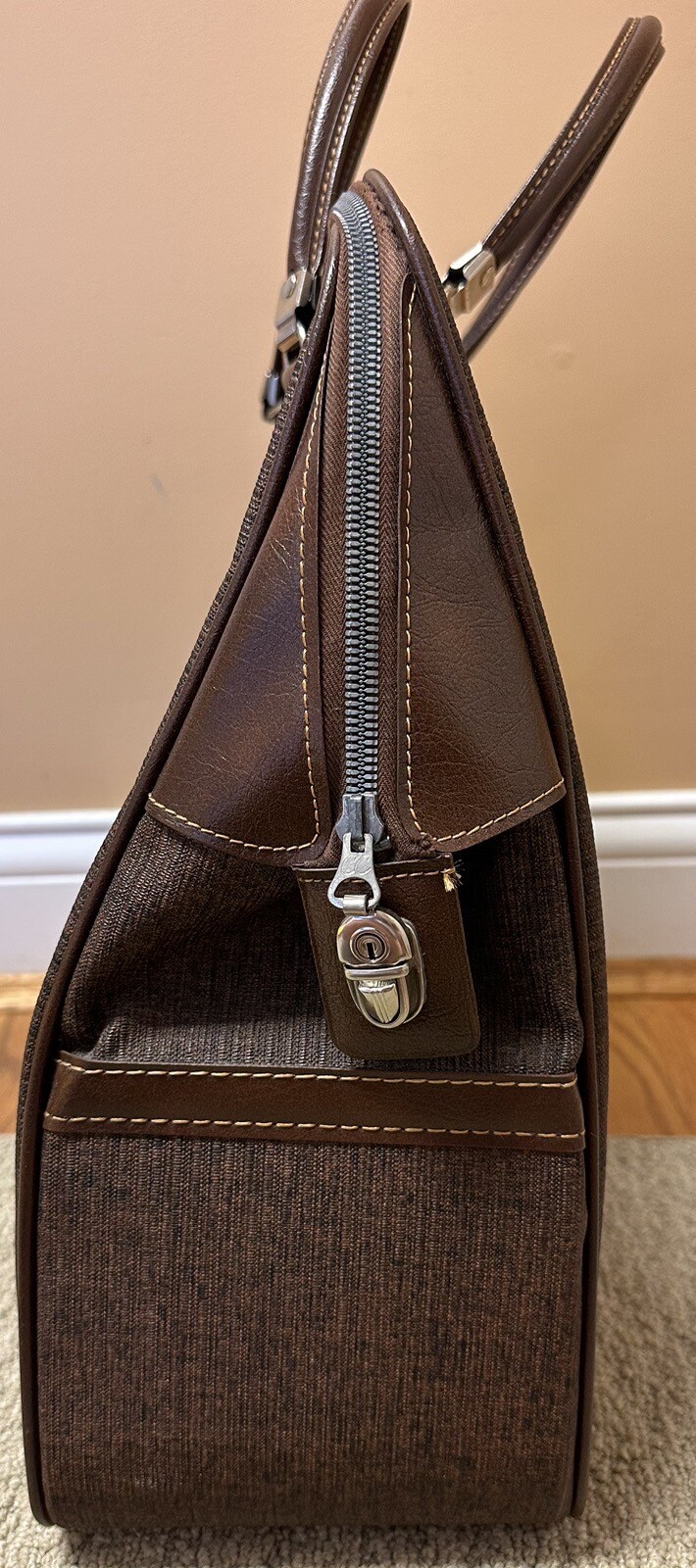Vintage Travella Carryon Bag Brown Vinyl With Locking Latch And Keys 60’s 70’s