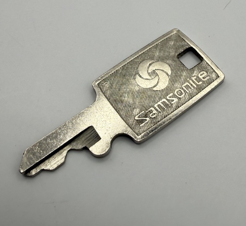 Vintage Original Samsonite Luggage 170S Silver Key Replacement 170 S