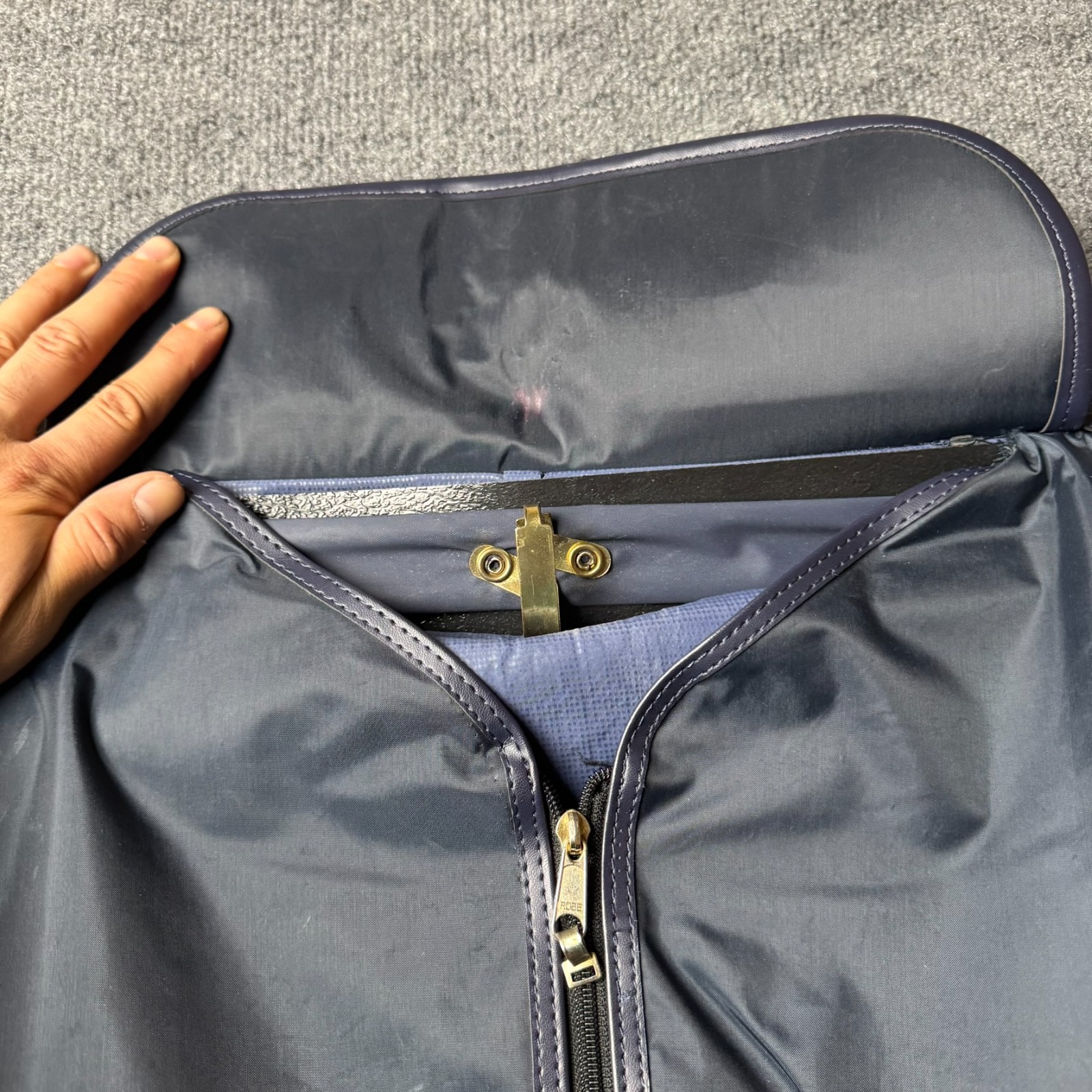 Fifth Avenue Vintage Blue Gray Tweed Garment Bag Travel Luggage Carry On