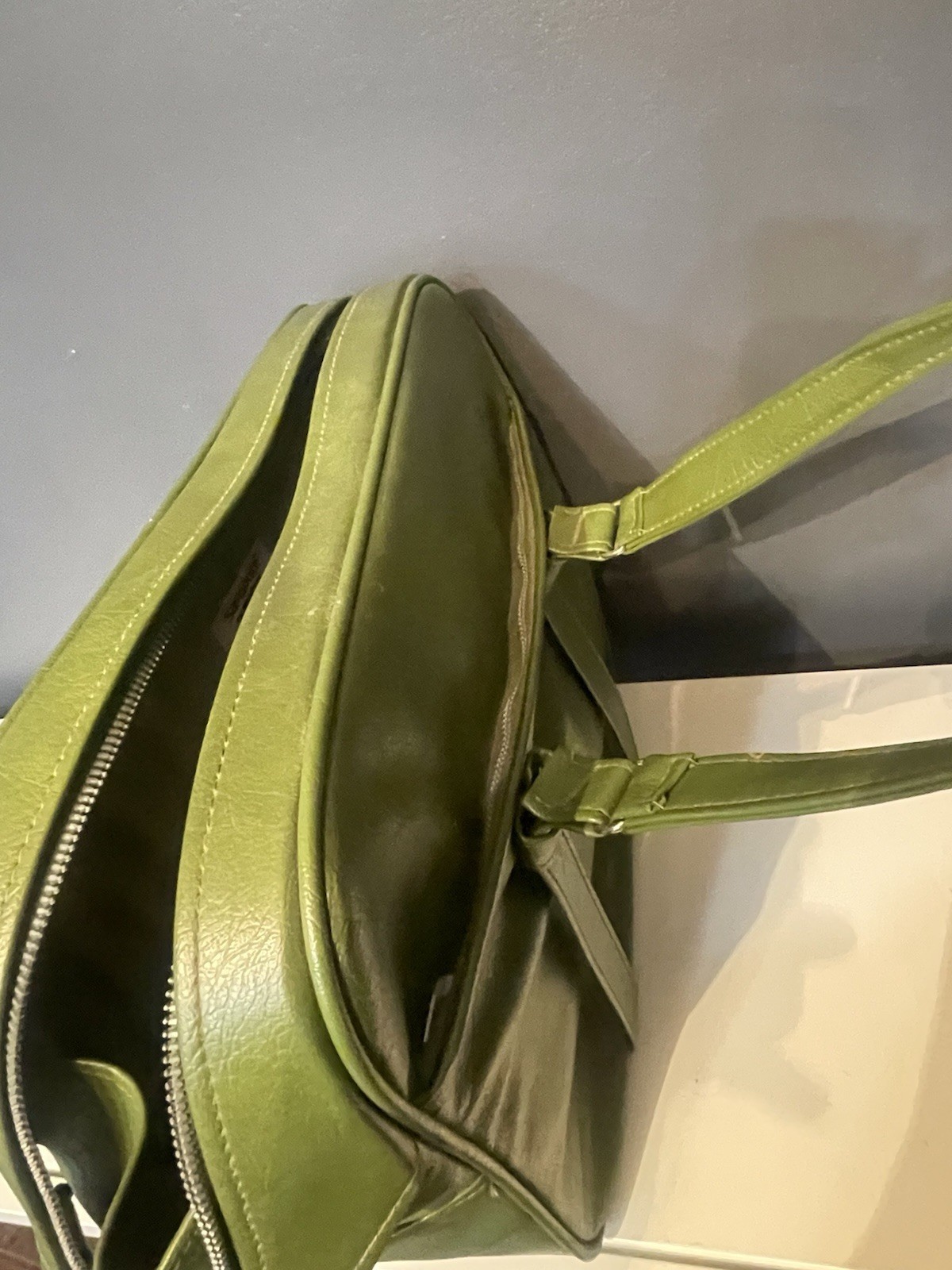 Vintage Samsonite Silhouette Denver, CO Green Zipper Carry-on Train Bag Handles