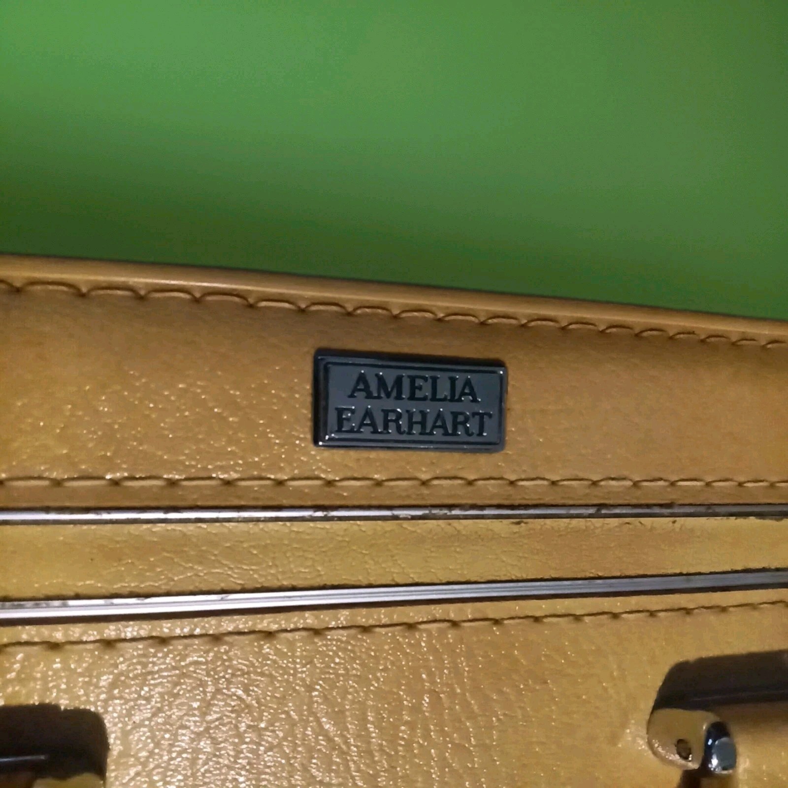 Vintage Mid Century Rare Yellow Amelia Earhart Luggage Large Suit Case 21x15x6