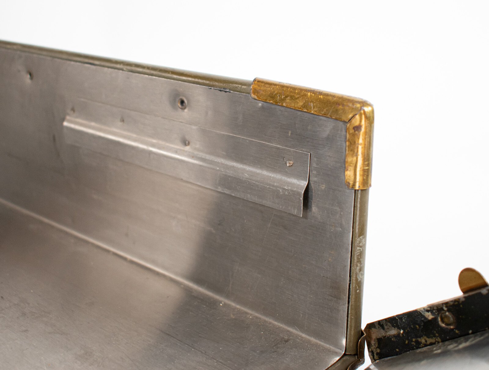 VTG Unique Metal Lined Trunk Case w Hinged Front Panel – Military/Civil Defense?