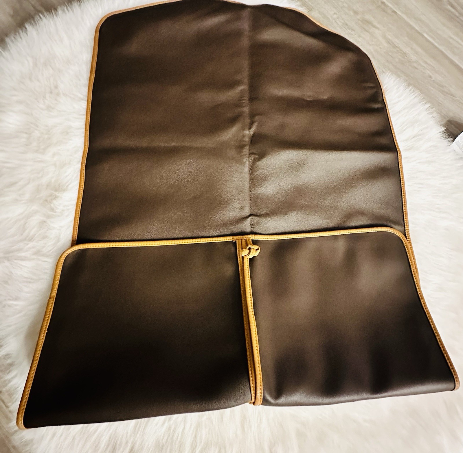 NOS Aramis The Club Suiter No. 1 Faux Leather Travel Garment Bag Paris