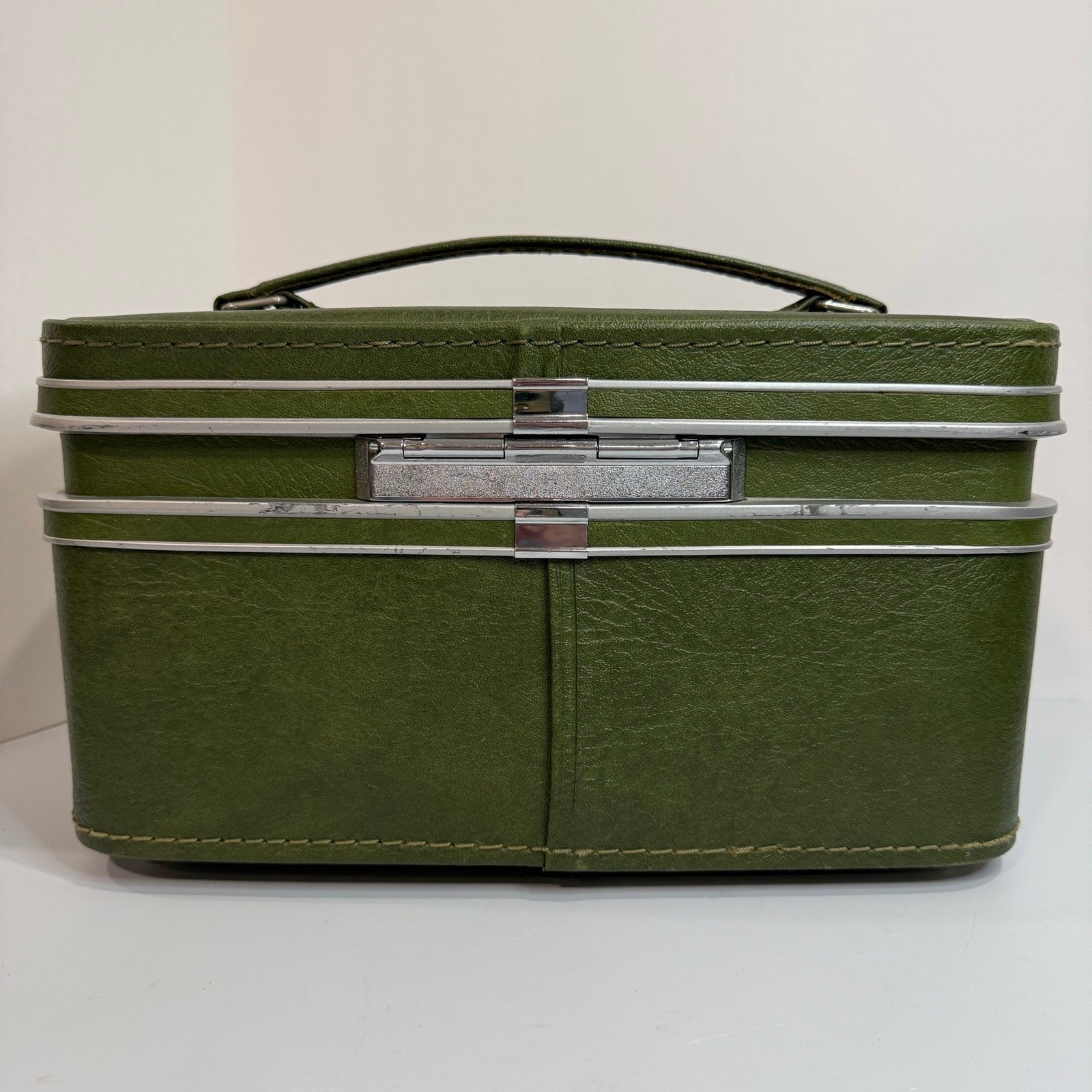 Vintage 1960s Samsonite Fashionaire Green Train Case Cosmetic Makeup Travel Case