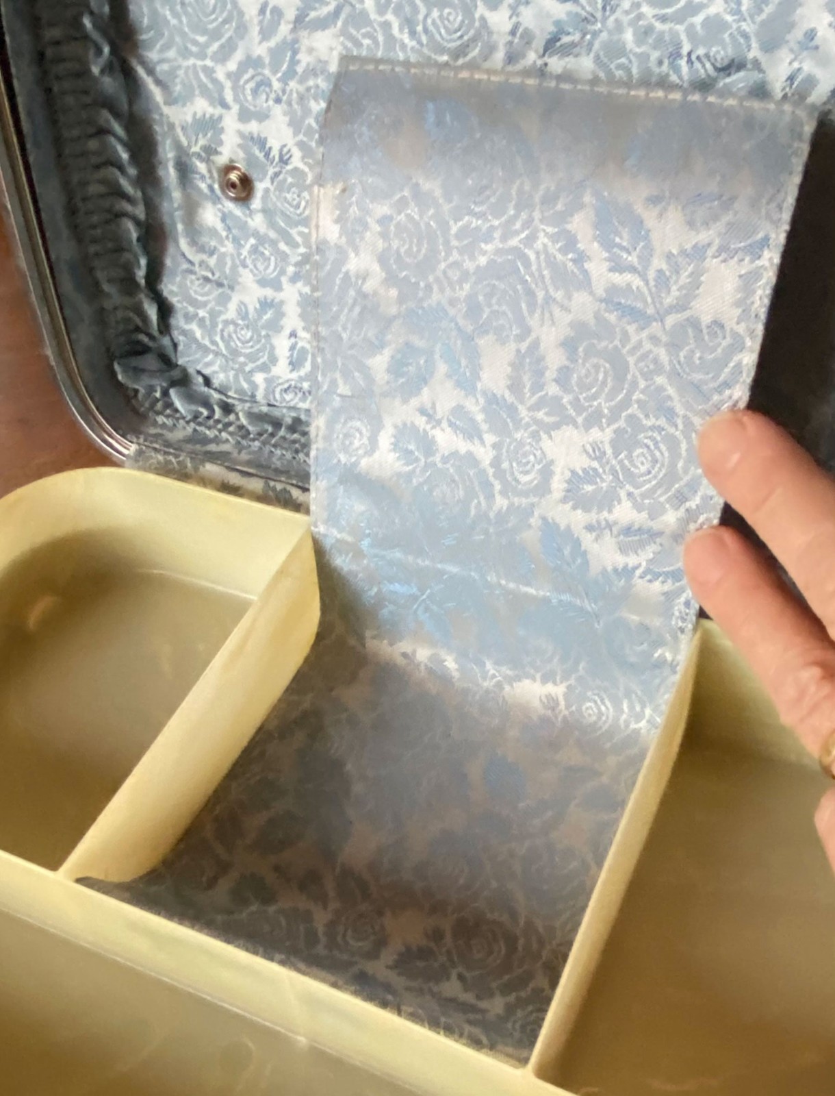 Vintage American Tourister Tiara Blue Makeup Luggage Toiletry Case w/Tray
