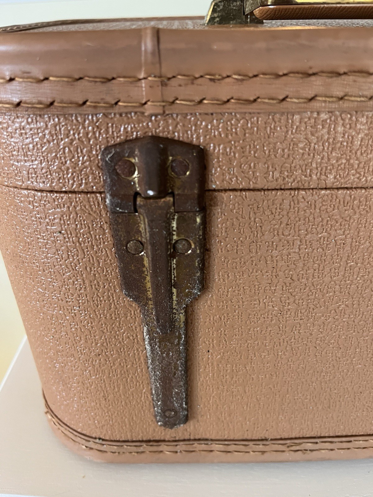 Vintage, Mid Century, Lady Baltimore Starline Tan Train Case With Mirror