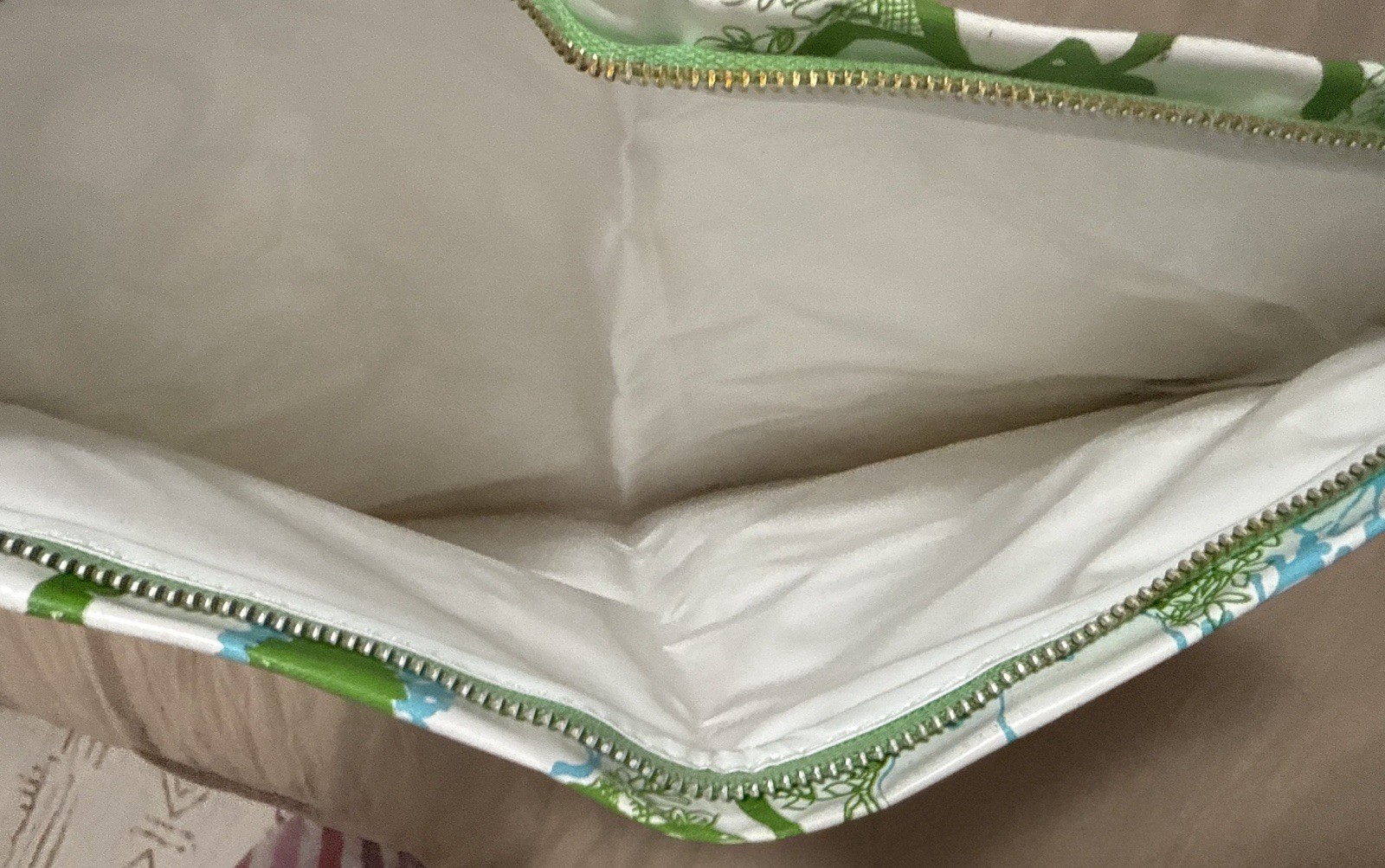 Vintage 60s 70s Floral Vinyl Cosmetic Bag Green Blue Mod Retro Makeup Case