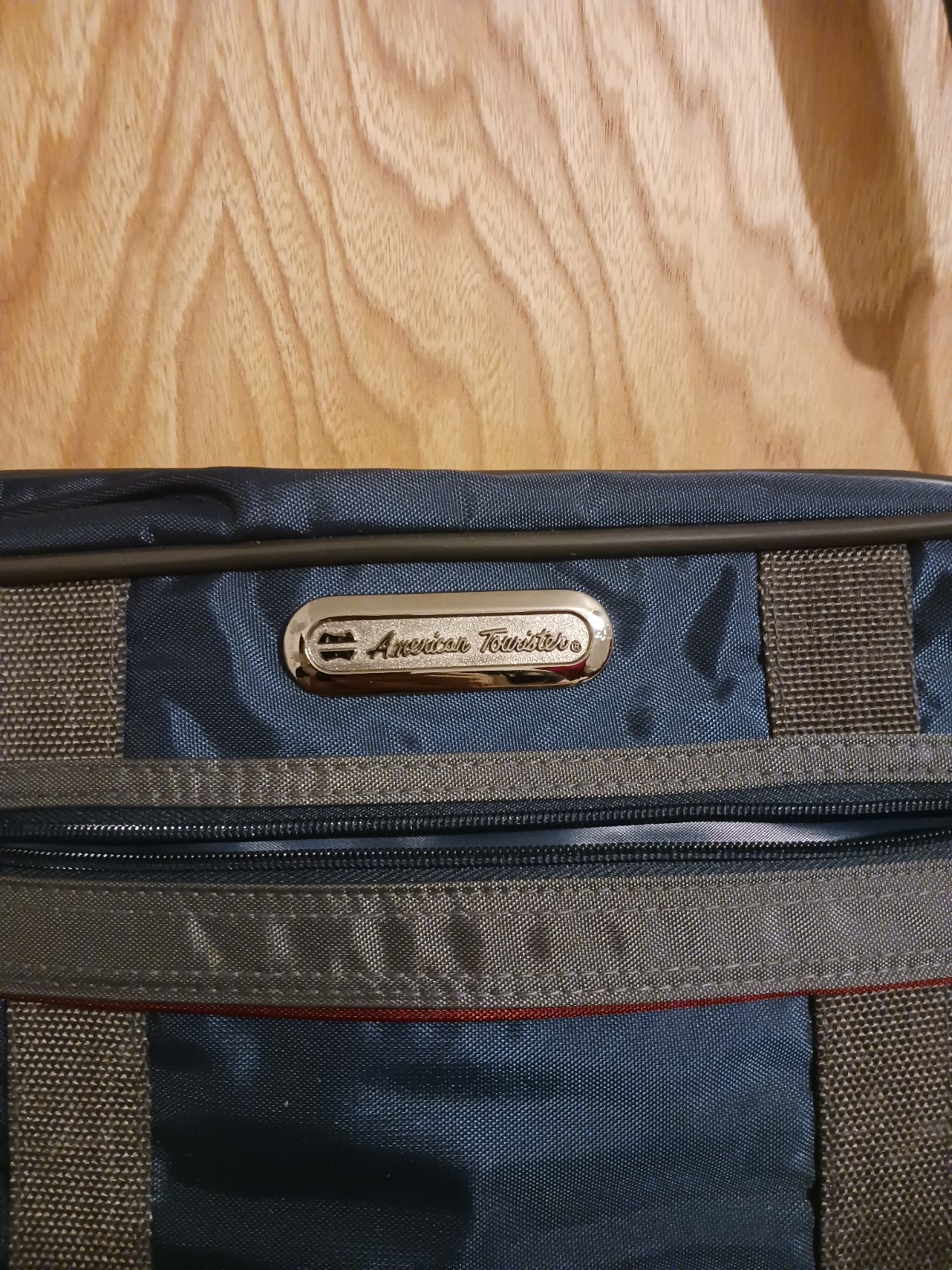 American Tourister Spree Travel Bag NOS VINTAGE NWT – 76116 BLUE