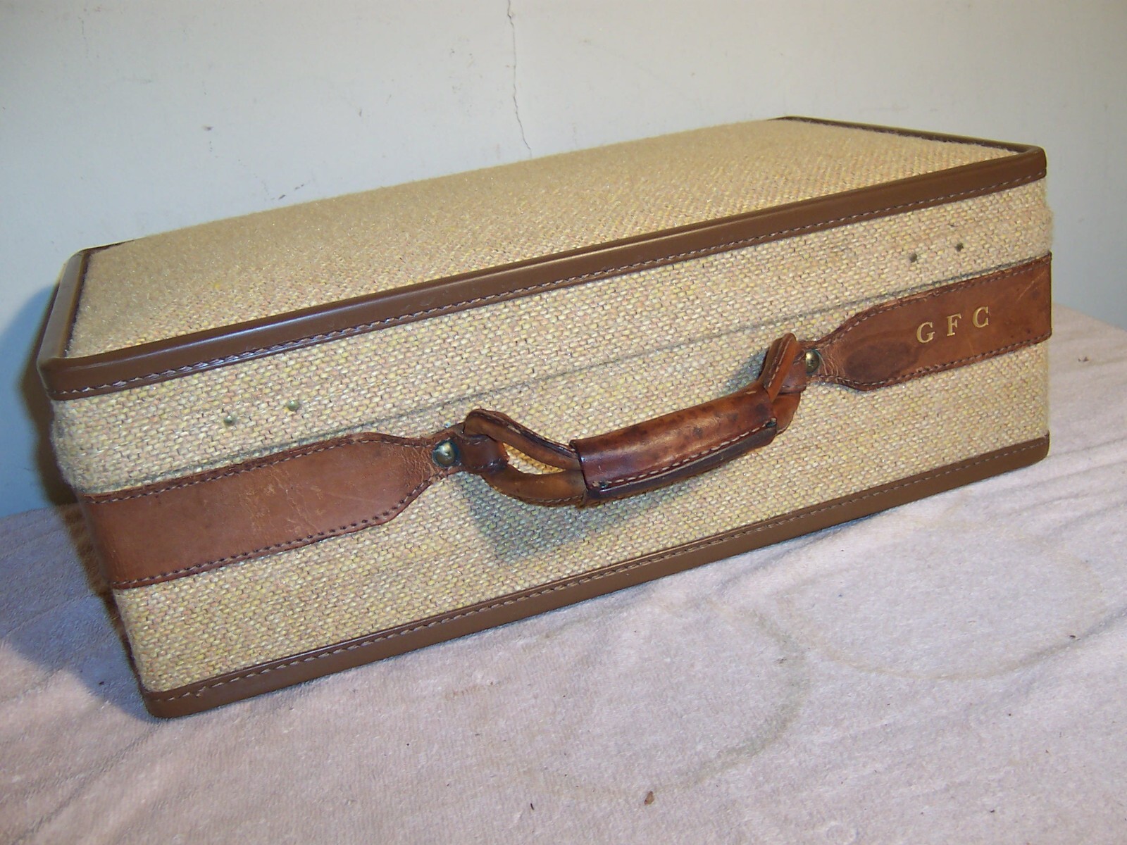Vintage Original Hartmann Gold Tweed Suitcase Luggage Leather Handles 1 of 2 Key