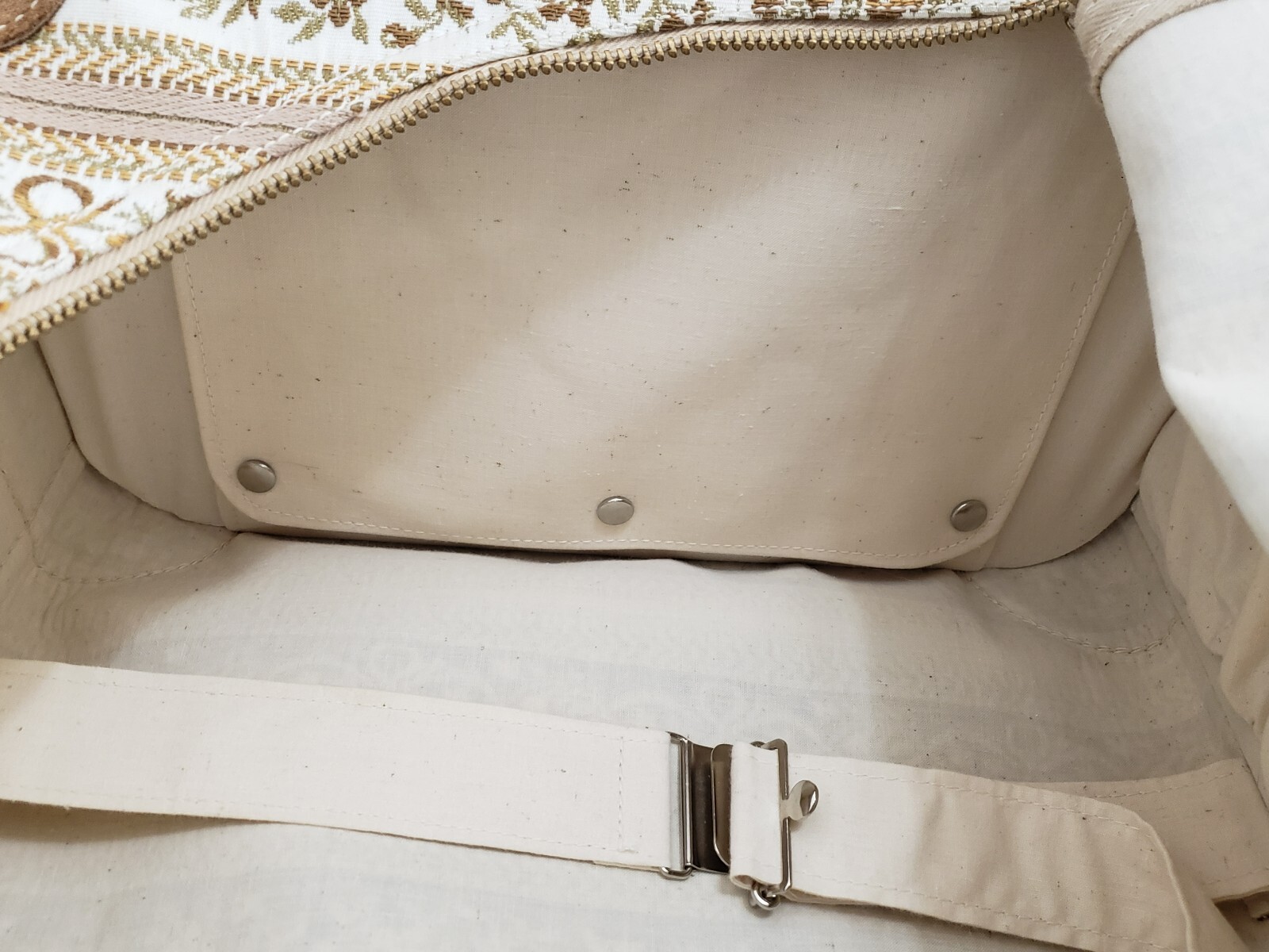 French Company Luggage – Heavy Fabric 20X14″ Heavy Embroidered Fabric & Leather