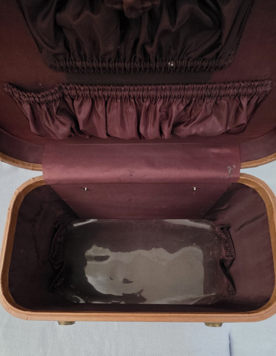 Vintage Skyway Suitcase 50’s Overnight Carry On Hard Case
