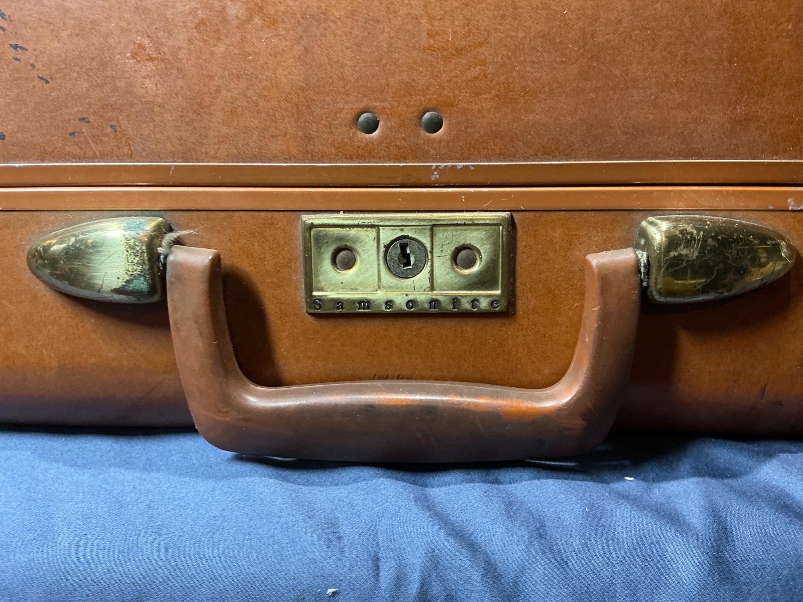 VTG Samsonite Large Suitcase Mid Century Luggage Tan 50s 24 by 19 by 8 in