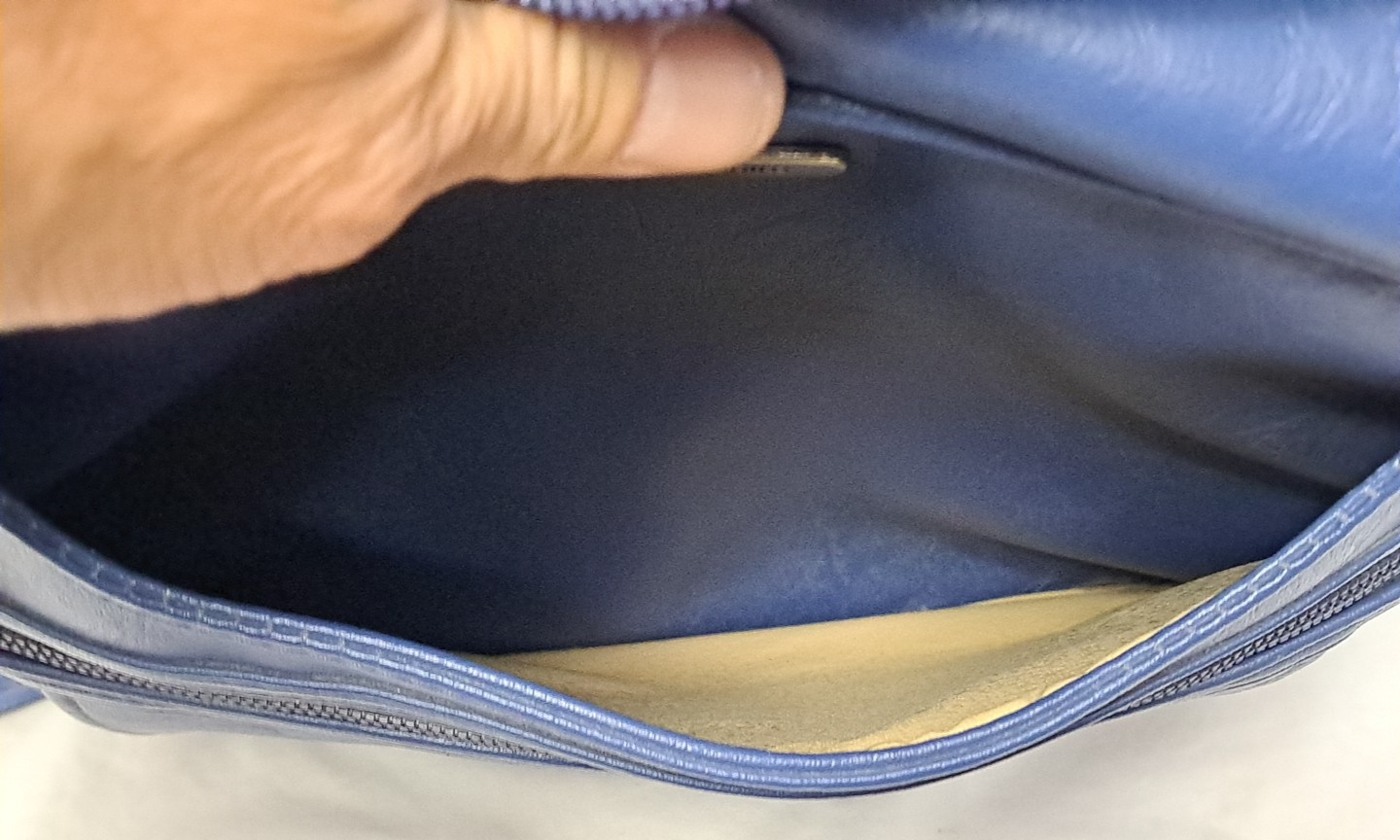Vintage Samsonite 1970’s Travel Luggage Carry On Shoulder Bag Royal Blue EUC