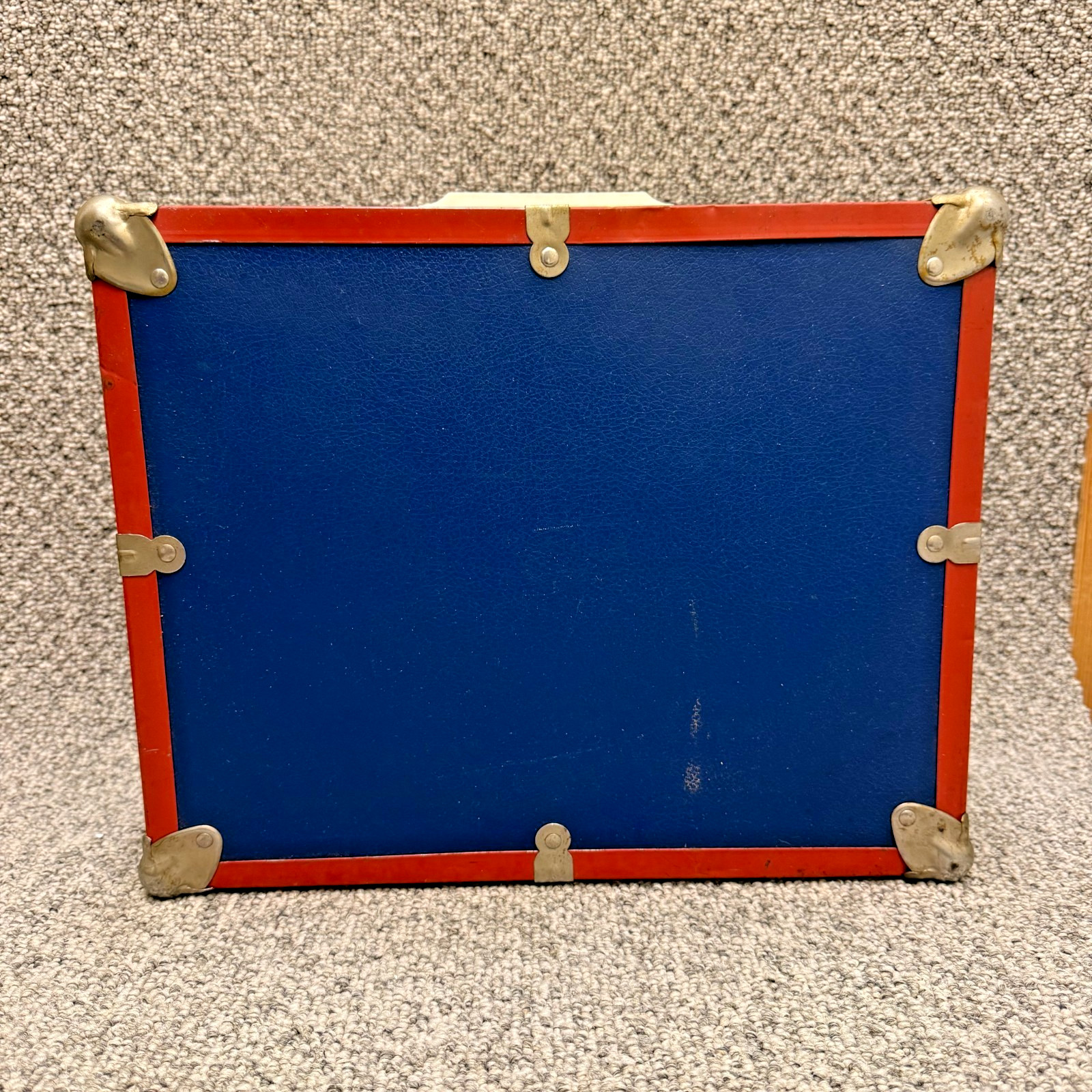 Vintage Hard Case/Suitcase or Stage Prop