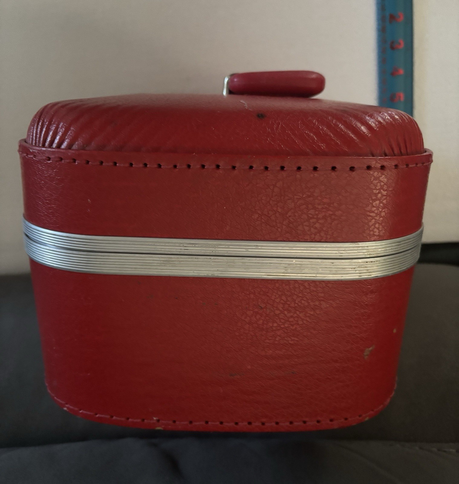 Vintage Red Trojan Hard shell Travel/Train Case/make-up Case 1970s No Key