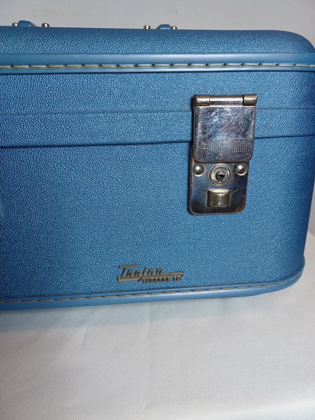 Vintage Trojan Blue Hard Shell Overnight Train Case Luggage
