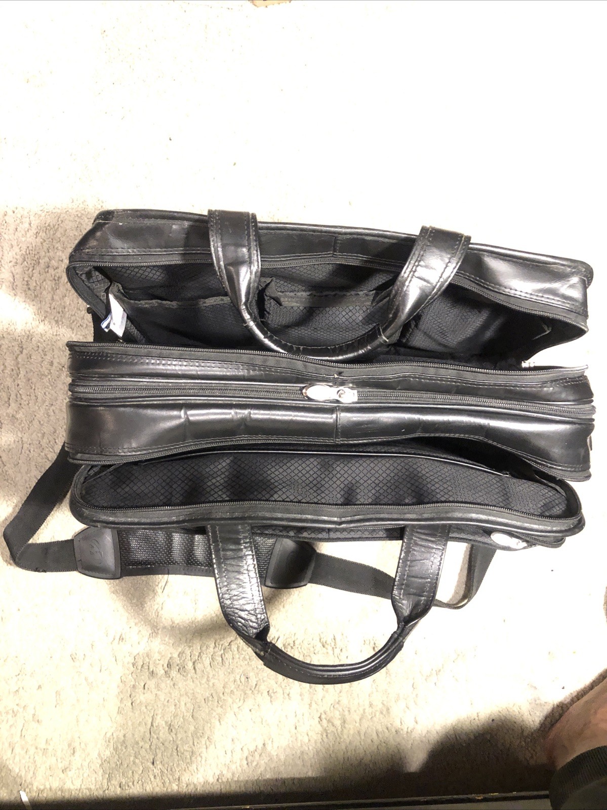 WALTON | 17” Leather Expandable Laptop Briefcase