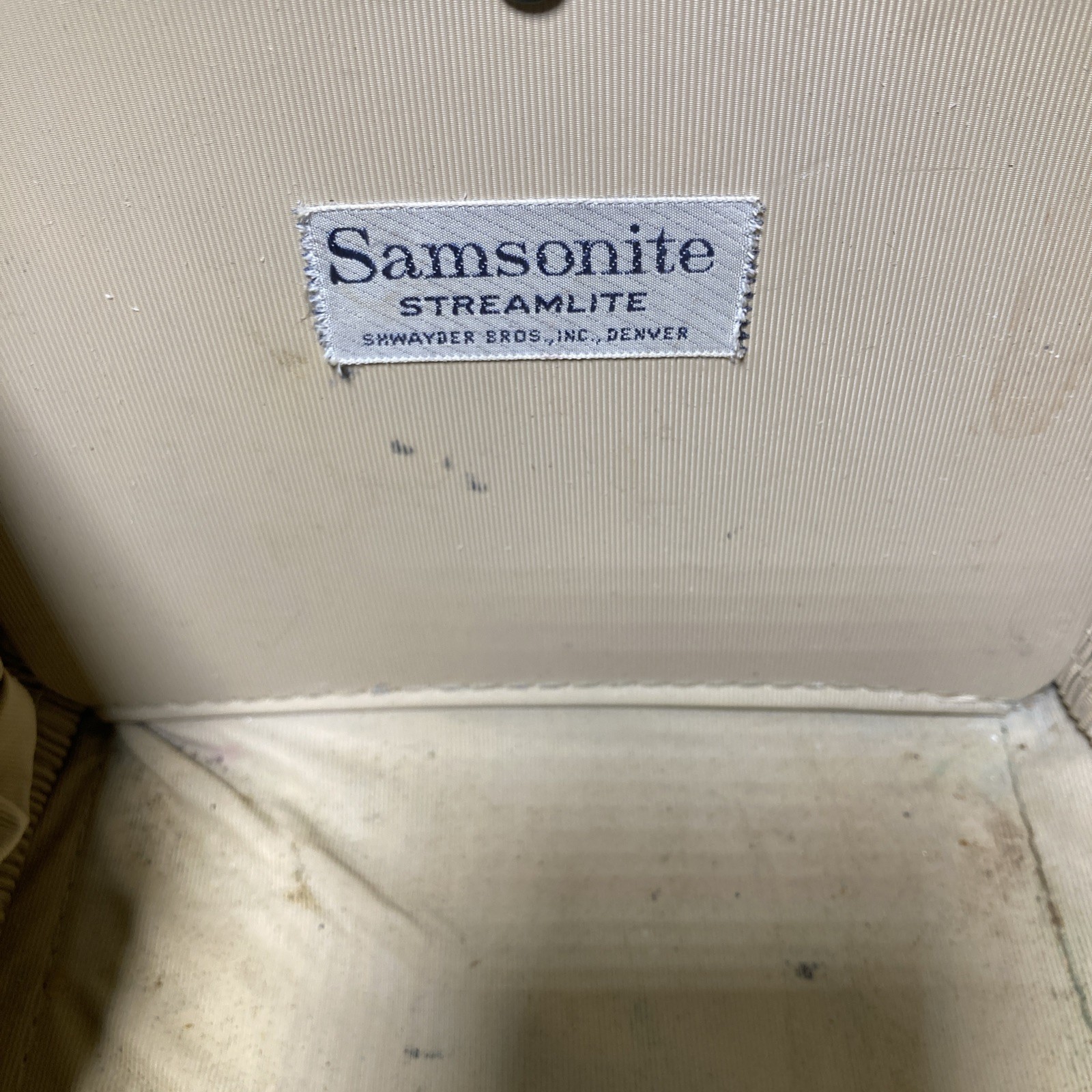 Vintage 1950s Samsonite Shwayder Brothers Marble Cream Suitcase and vanity 2 Set
