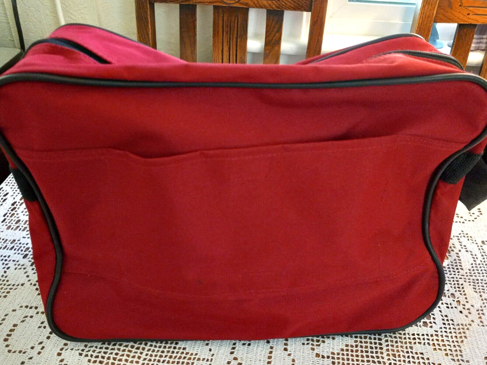 American Tourister Shoulder Tote Travel Duffle Bag Red Adjustable Strap Vintage