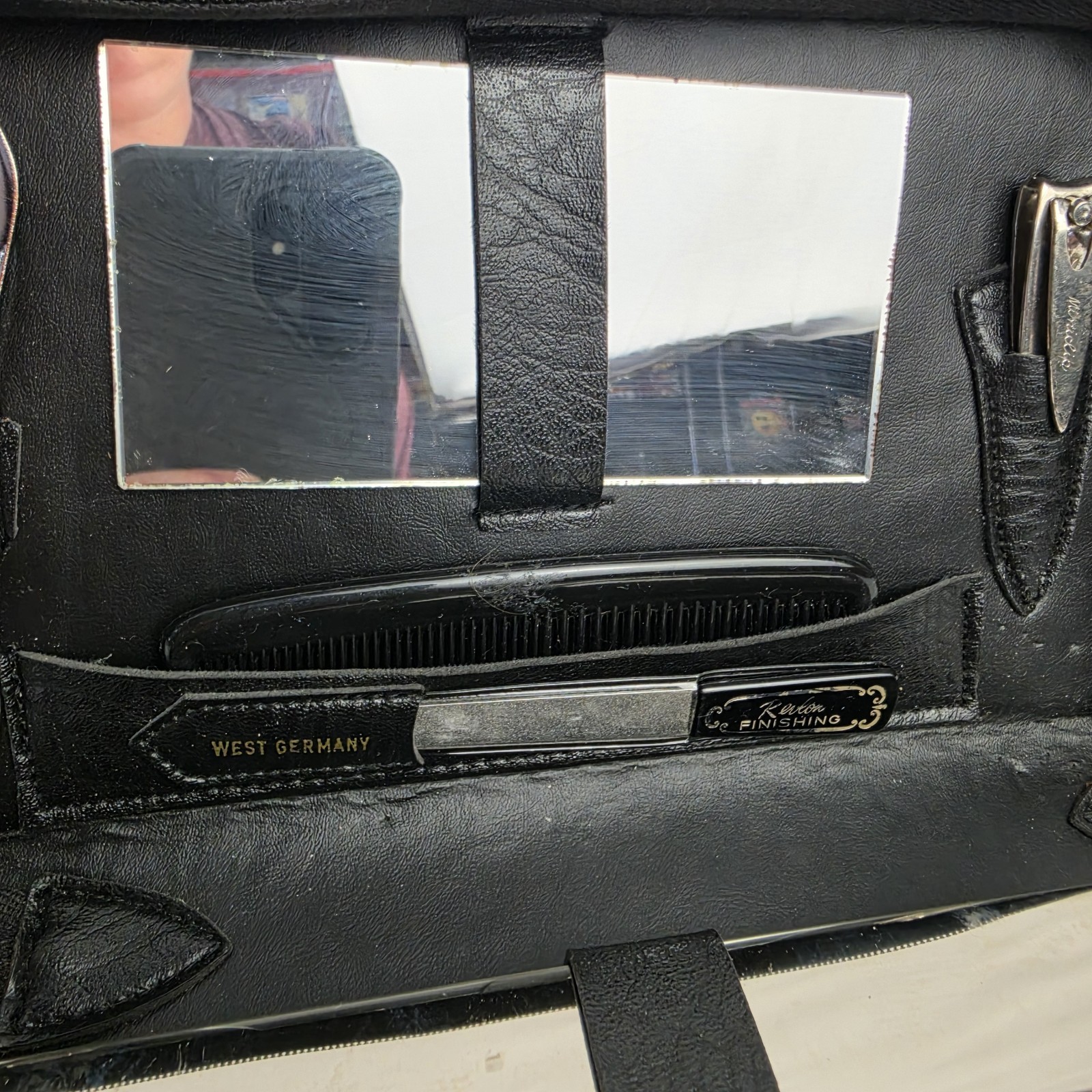 Vintage Men’s Leather Travel Toiletry Grooming Kit Case Made In West Germany