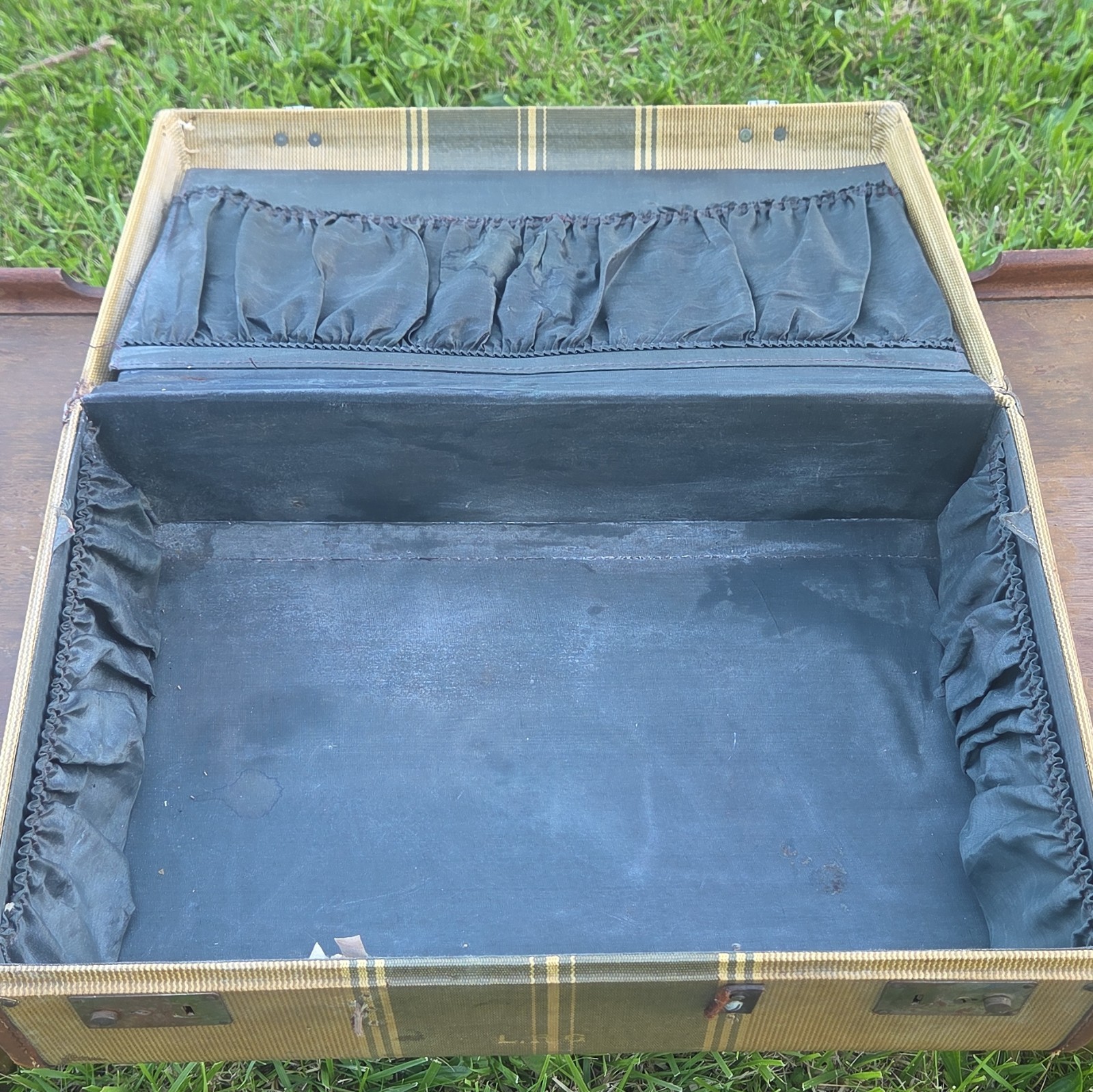 True Vintage 1950s LRG Hard-Sided Canvas & Leather Suitcase Up to 40L