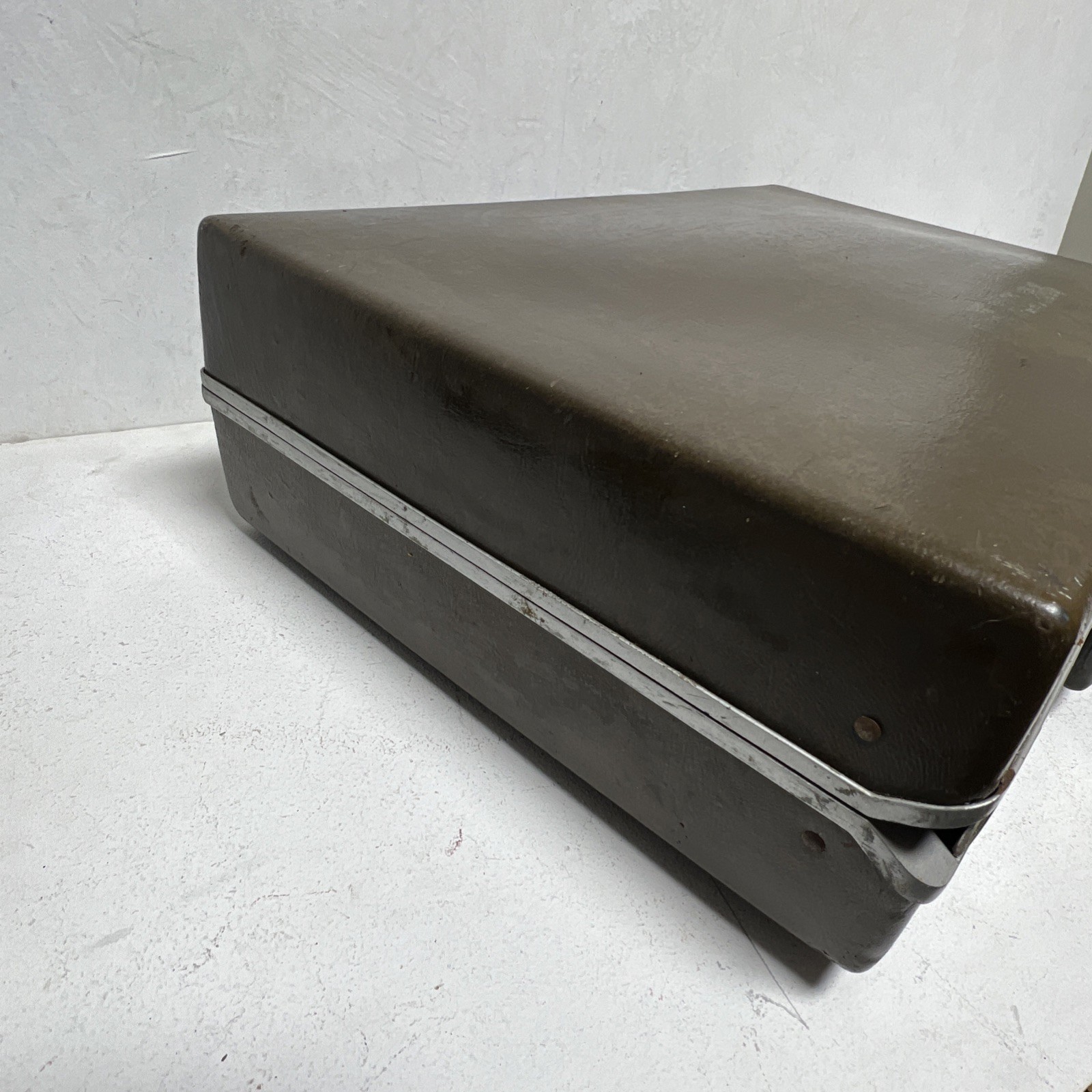Vintage Samsonite Briefcase Hard Sided With Accordian File Organizer Brown