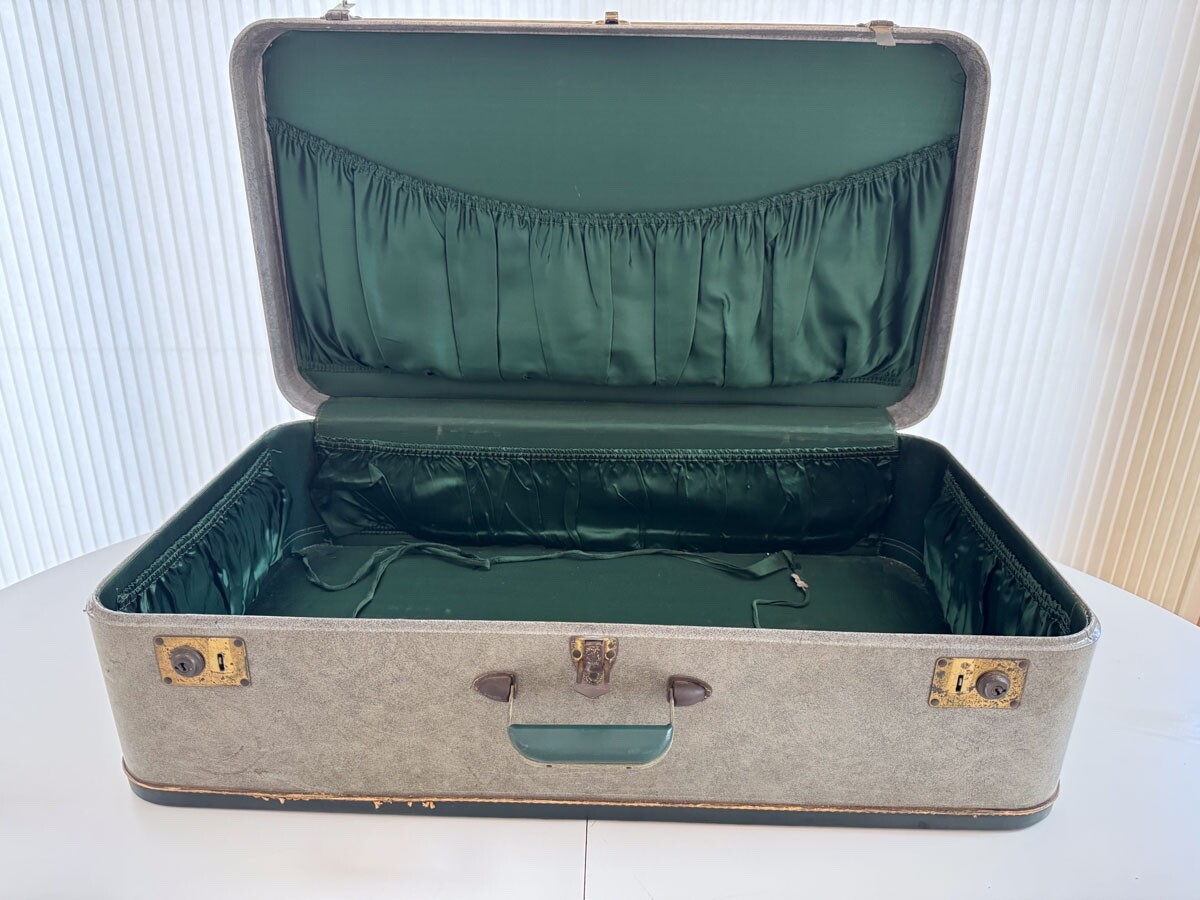 Vintage Stylecraft New York 3 pc luggage suitcase set, seafoam and dark green