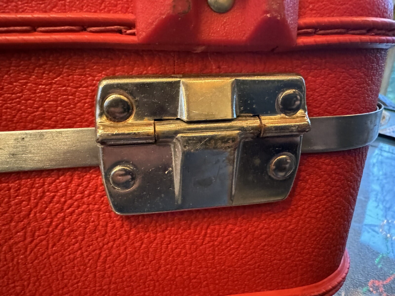 MCM American Tourister Hardshell 20″ Vtg Red Retro Suitcase vintage