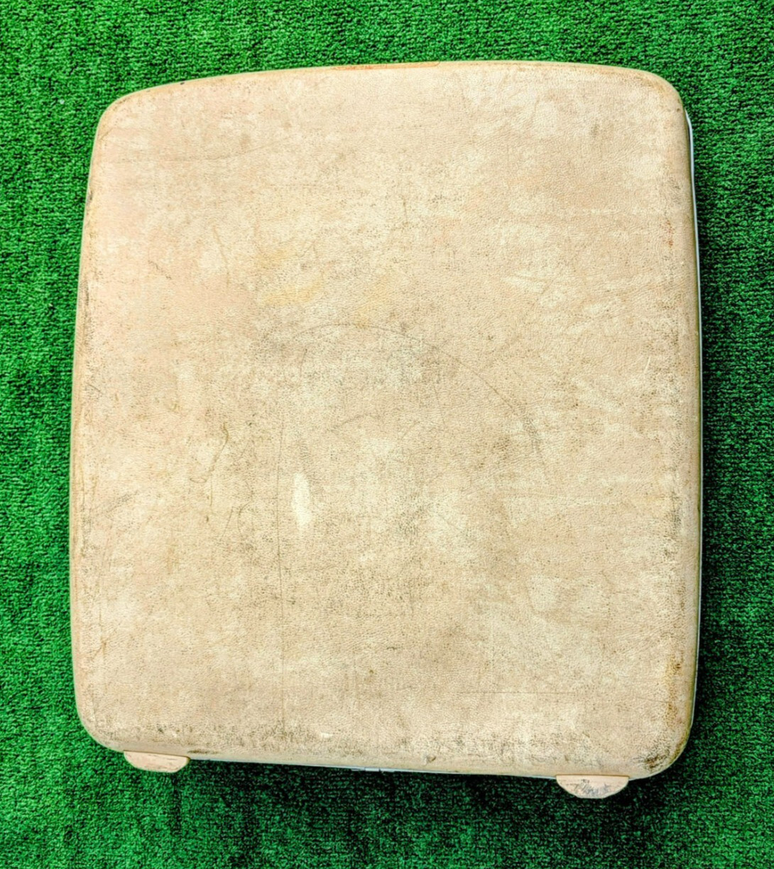 FAIR Vintage White Samsonite Silhouette Hardshell Latch Suitcase 25x21x6″ NO Key