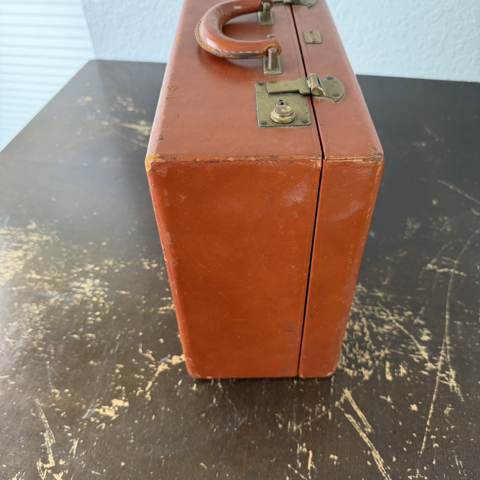 Vintage Trip-Mode Traveling Case 13x10x5