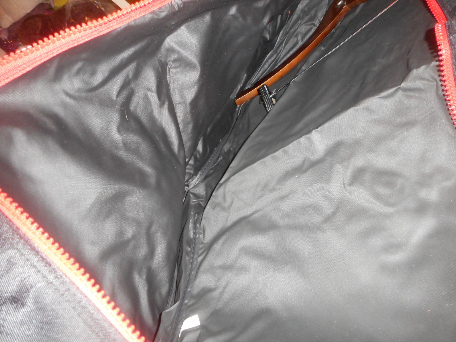 Benson Hedges Garment Bag Luggage Lightweight Black Vinyl Red Zip 80s PROMOTION