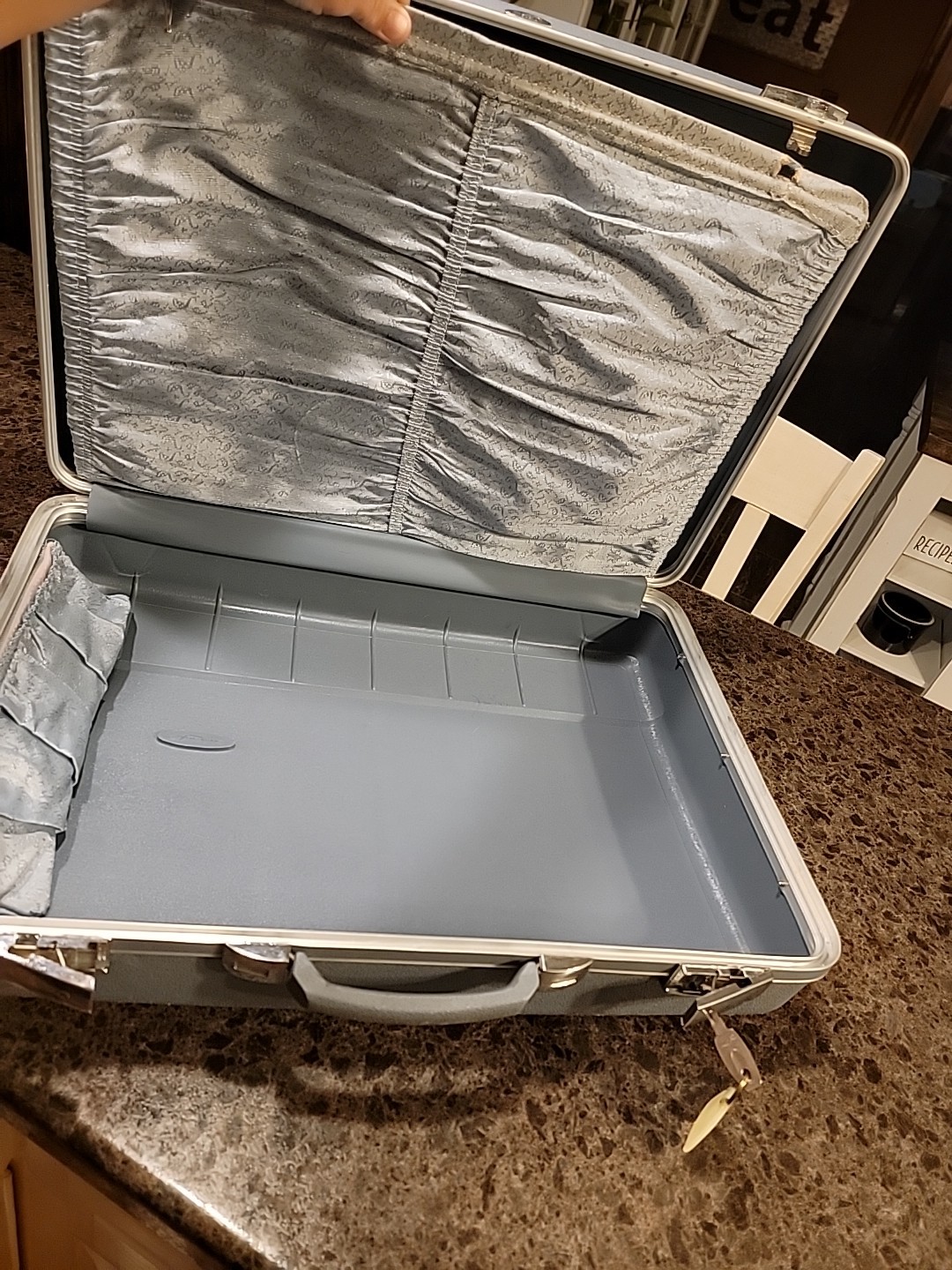Vintage Sears Forecast Blue/gray Hard Plastic Suitcase.23x17x7 In. Some Wear.