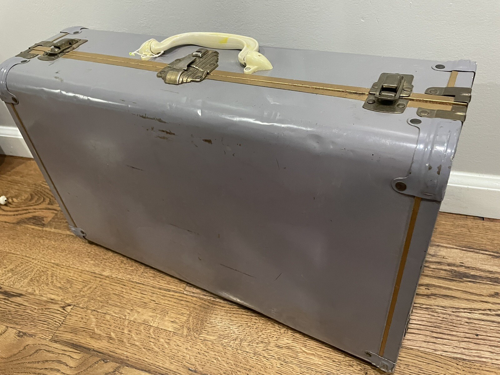 Vintage Metal Suitcase Luggage Carry On Art Deco Decor Play Movie Prop +
