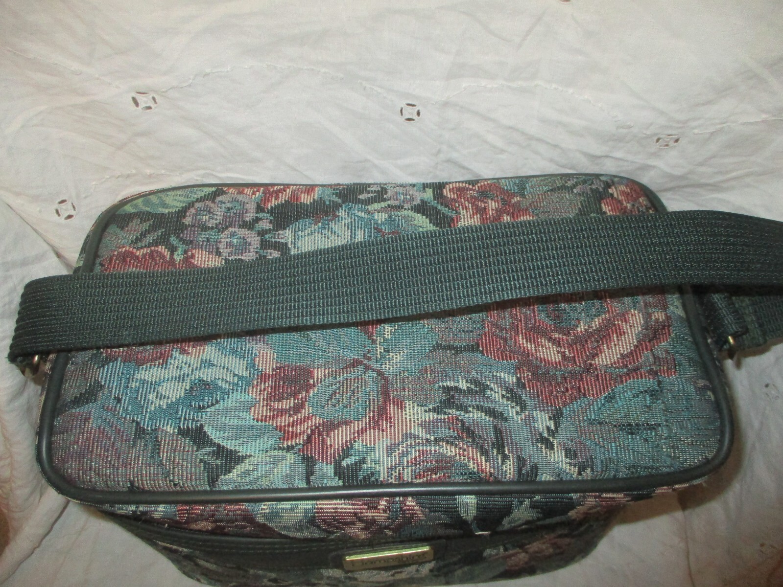 Hampshire vintage retro tapestry overnight travel bag